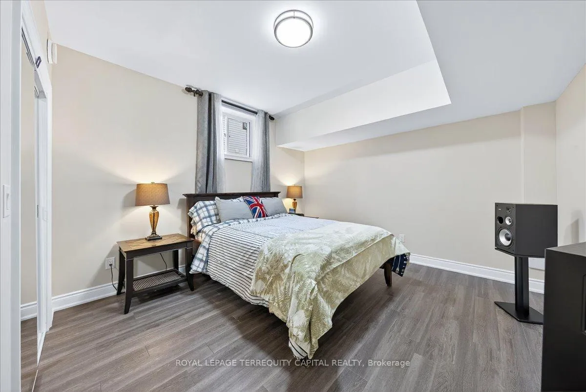 Photo 6 of 30 Indianola Crescent, Wasaga Beach — HOMEH