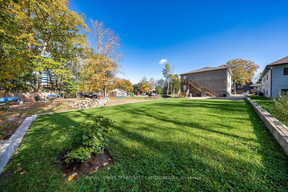 Photo 49 of 30 Indianola Crescent, Wasaga Beach — HOMEH