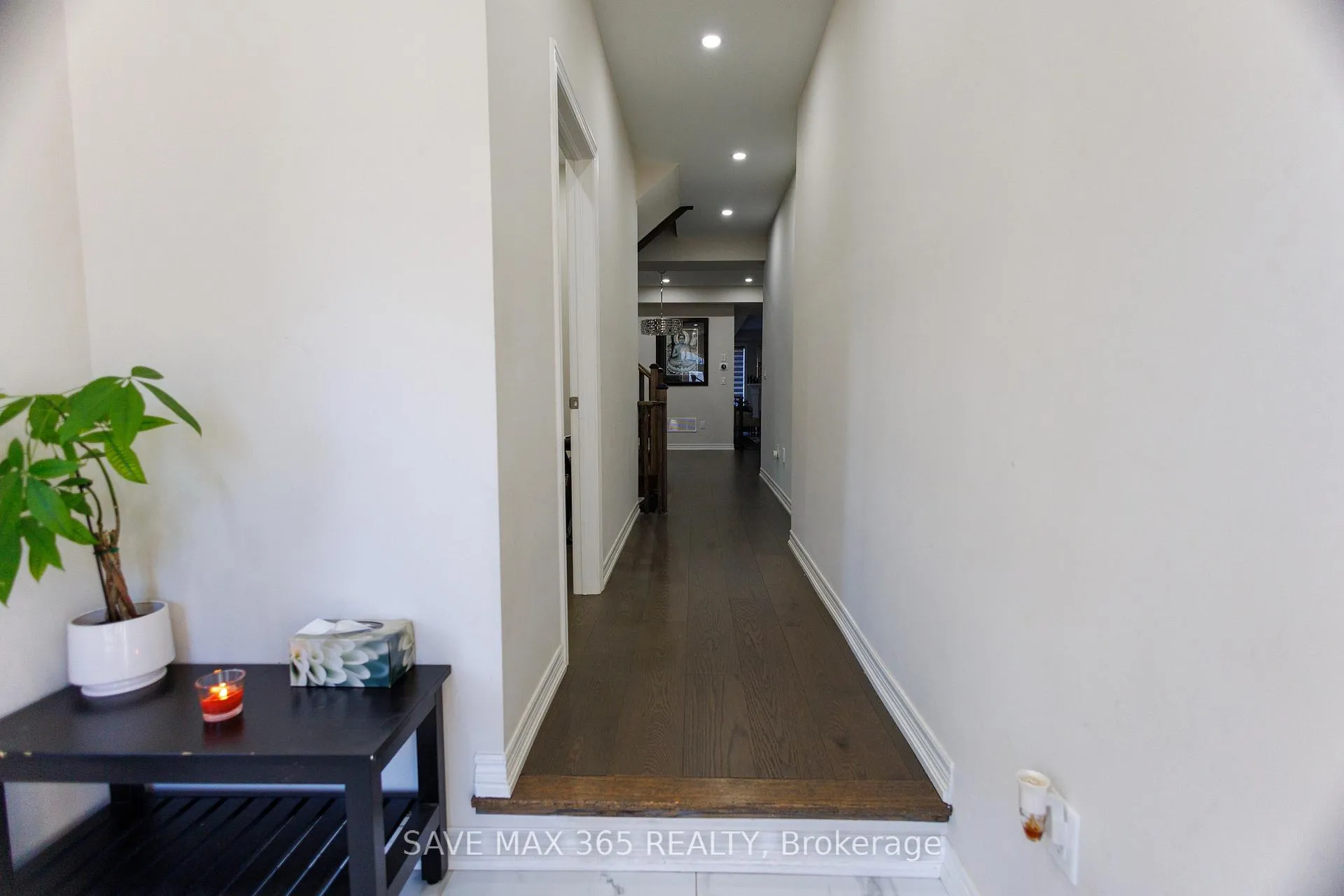 Photo 7 of 55 Canard Drive, Vaughan, Kleinburg — HOMEH