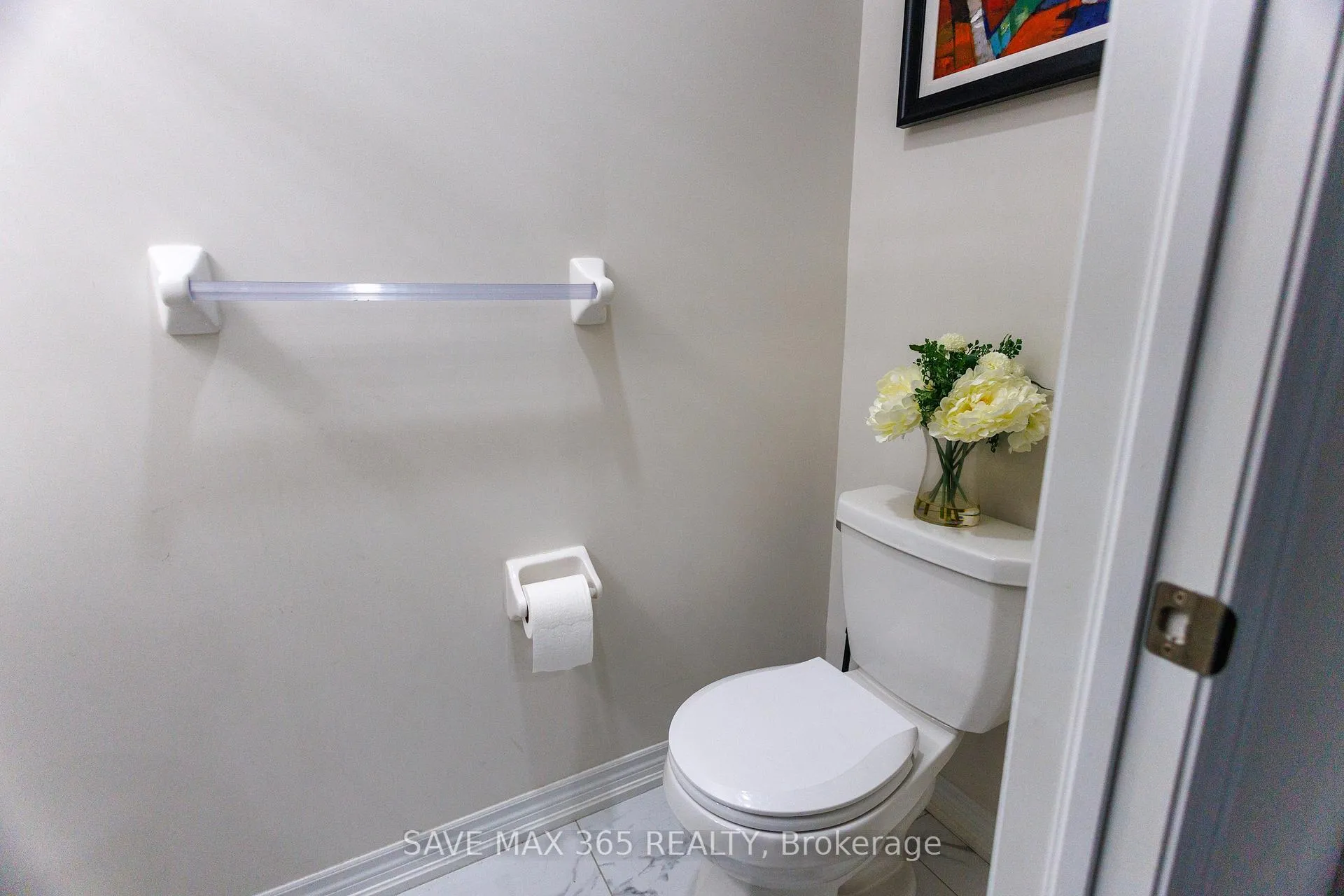 Photo 12 of 55 Canard Drive, Vaughan, Kleinburg — HOMEH