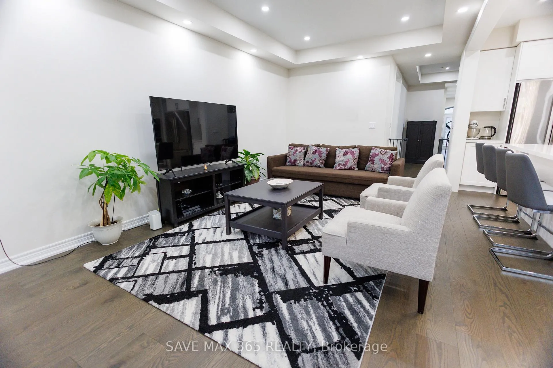 Photo 17 of 55 Canard Drive, Vaughan, Kleinburg — HOMEH