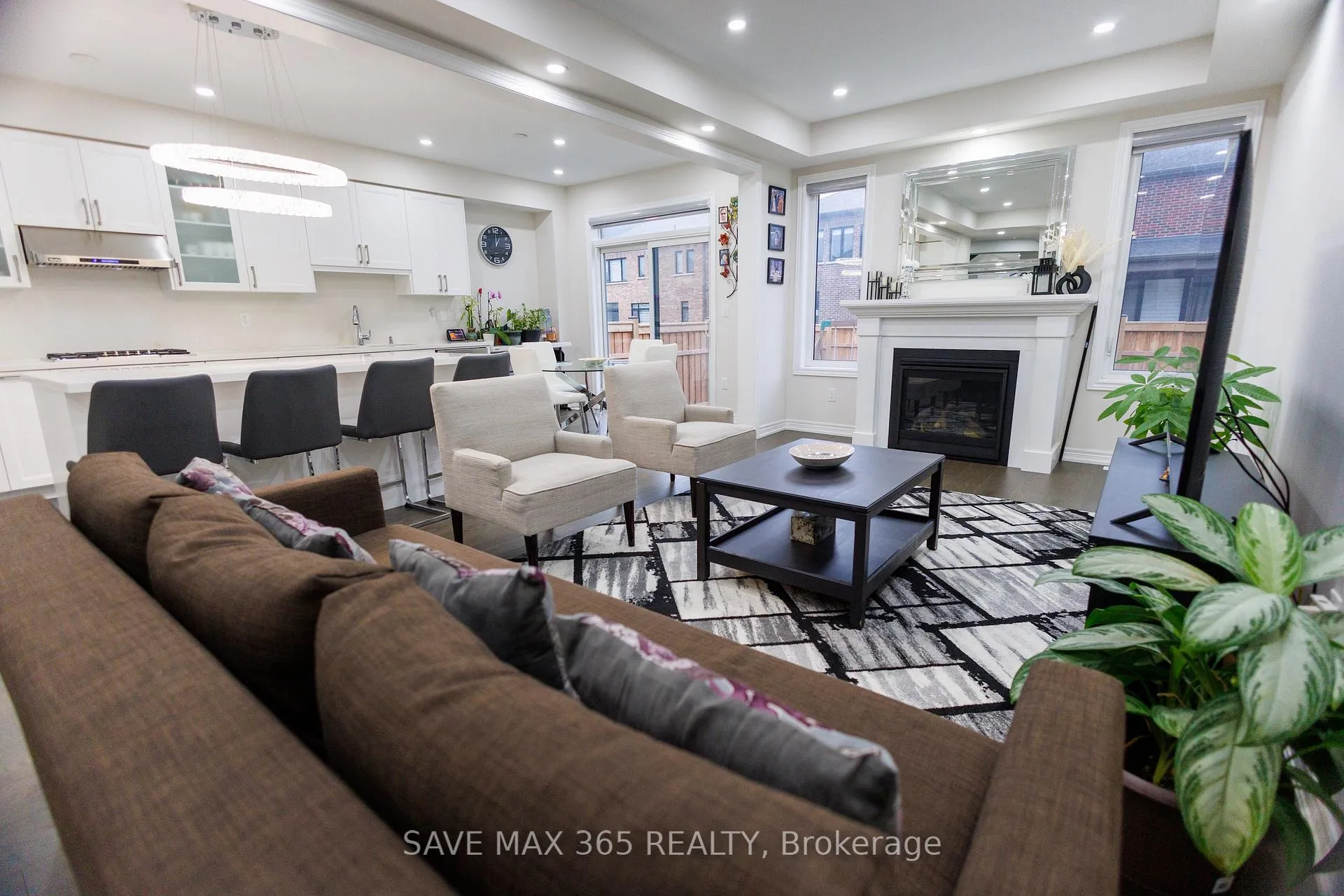 Photo 18 of 55 Canard Drive, Vaughan, Kleinburg — HOMEH