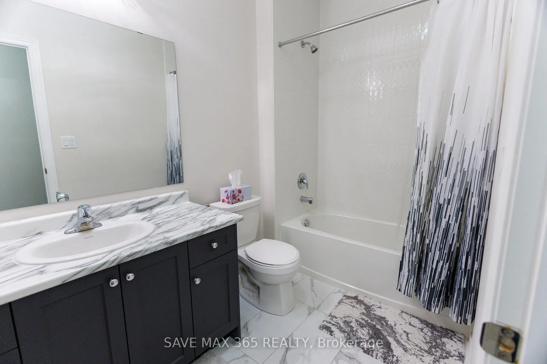 Photo 44 of 55 Canard Drive, Vaughan, Kleinburg — HOMEH