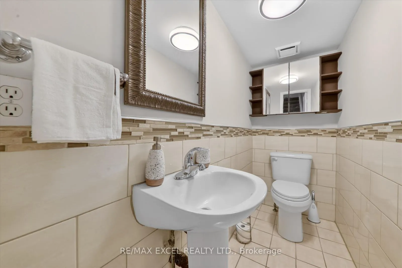 Photo 16 of 18 Scotney Grove, Scarborough, Malvern — HOMEH