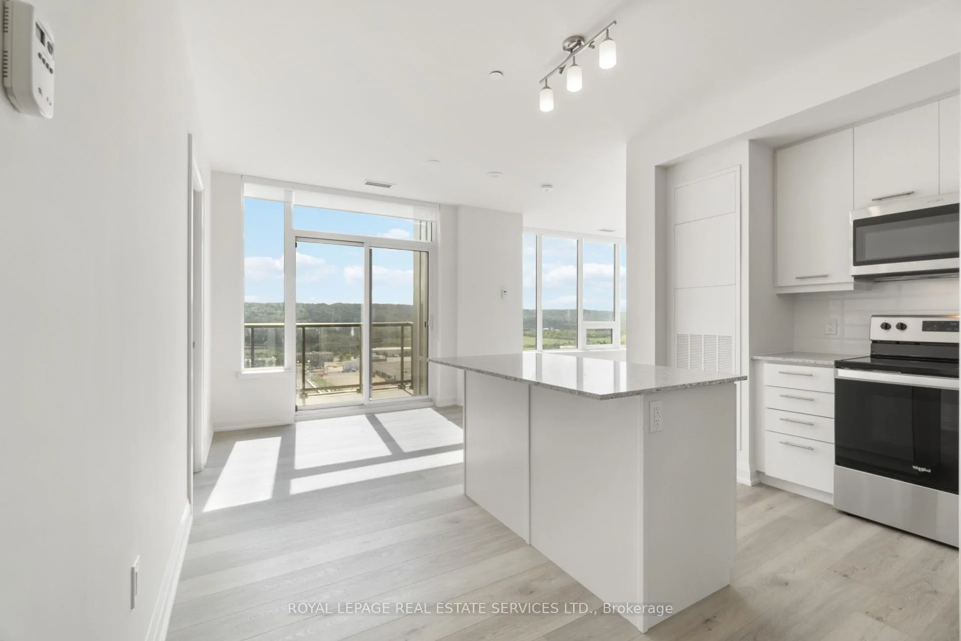 Photo 11 of Unit 1702, 385 Winston Road, Grimsby, Grimsby Beach — HOMEH