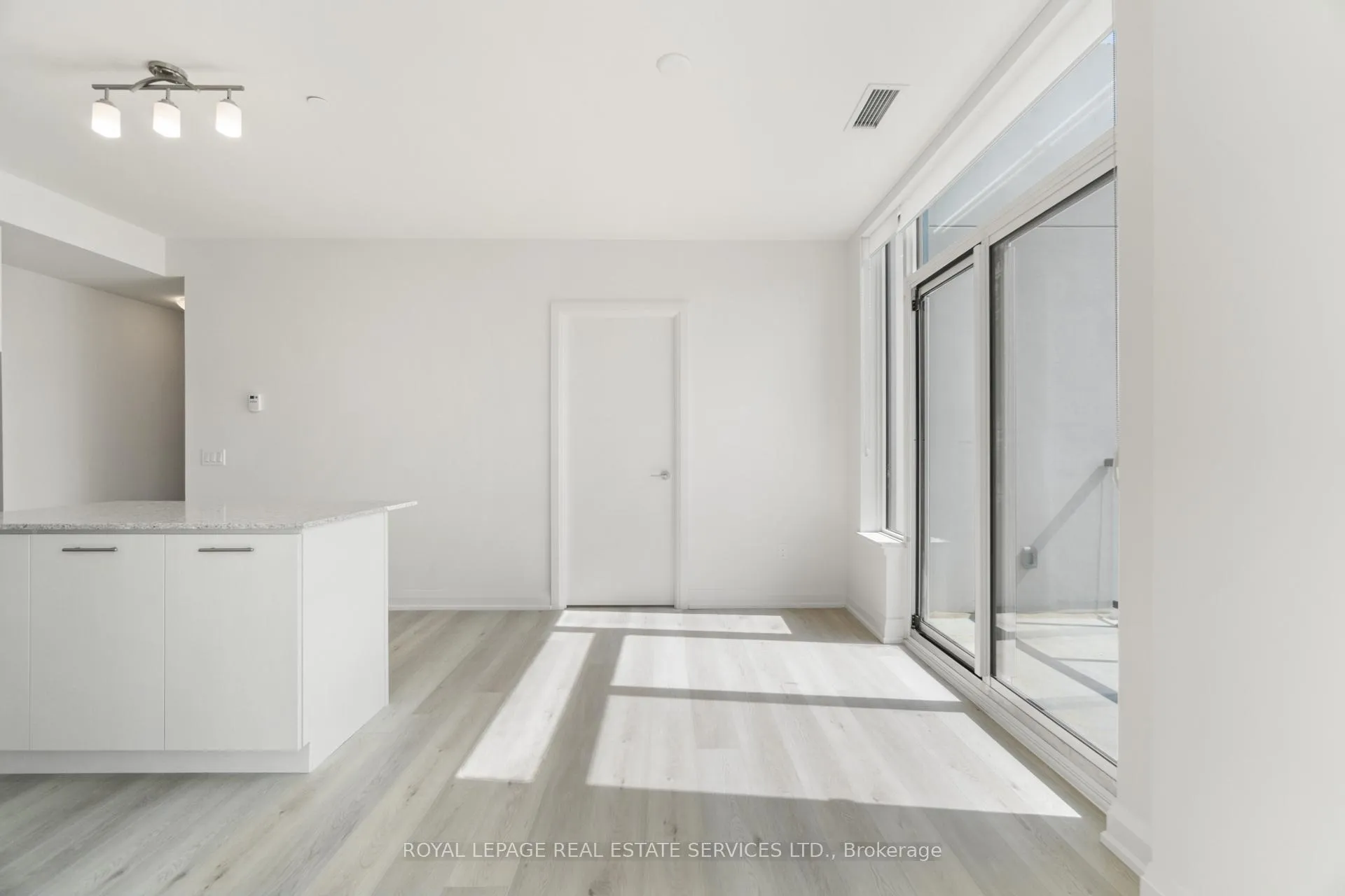 Photo 18 of Unit 1702, 385 Winston Road, Grimsby, Grimsby Beach — HOMEH