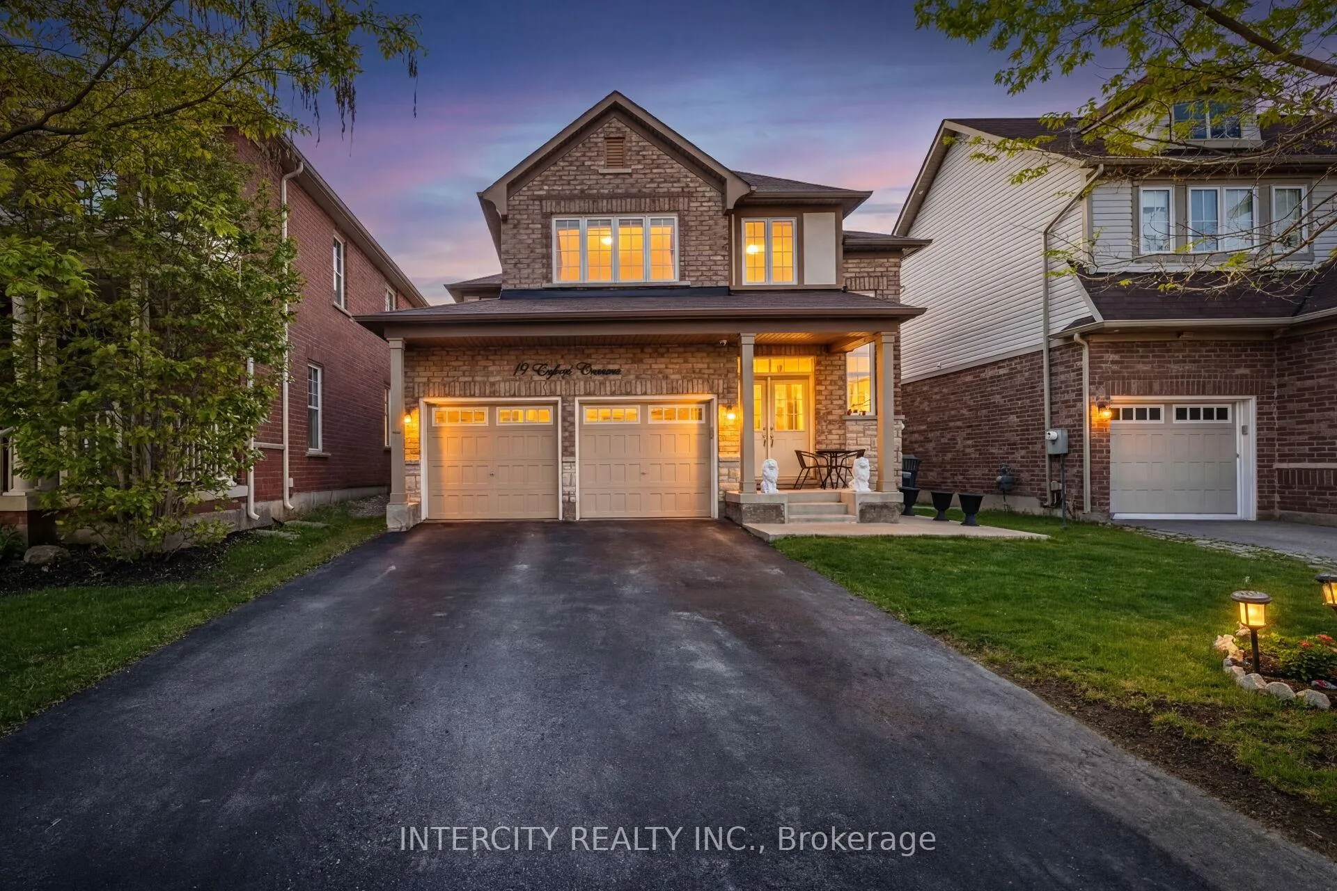 Photo 1 of 19 Enford Crescent, Brampton, Northwest Brampton — HOMEH