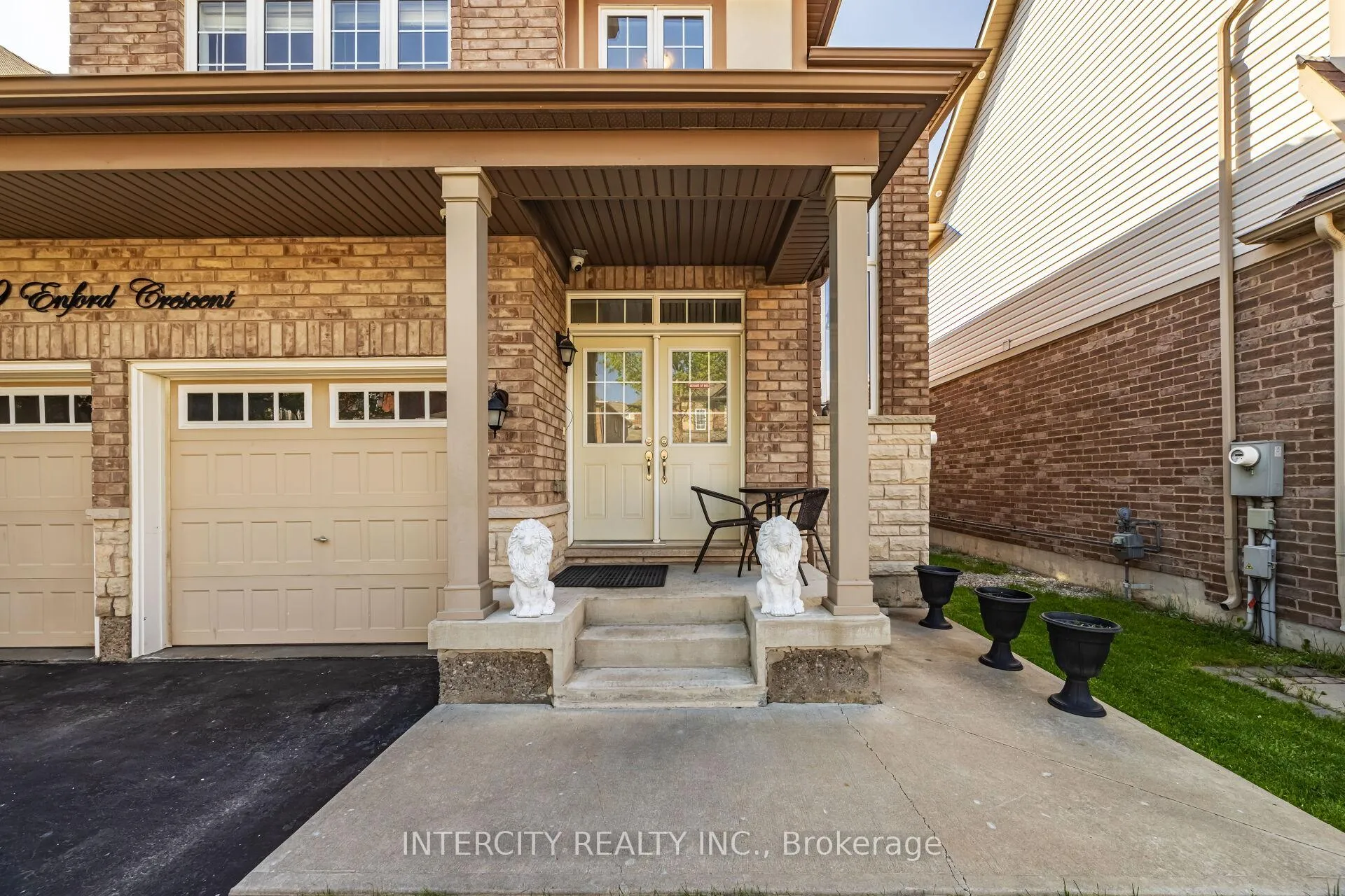 Photo 4 of 19 Enford Crescent, Brampton, Northwest Brampton — HOMEH