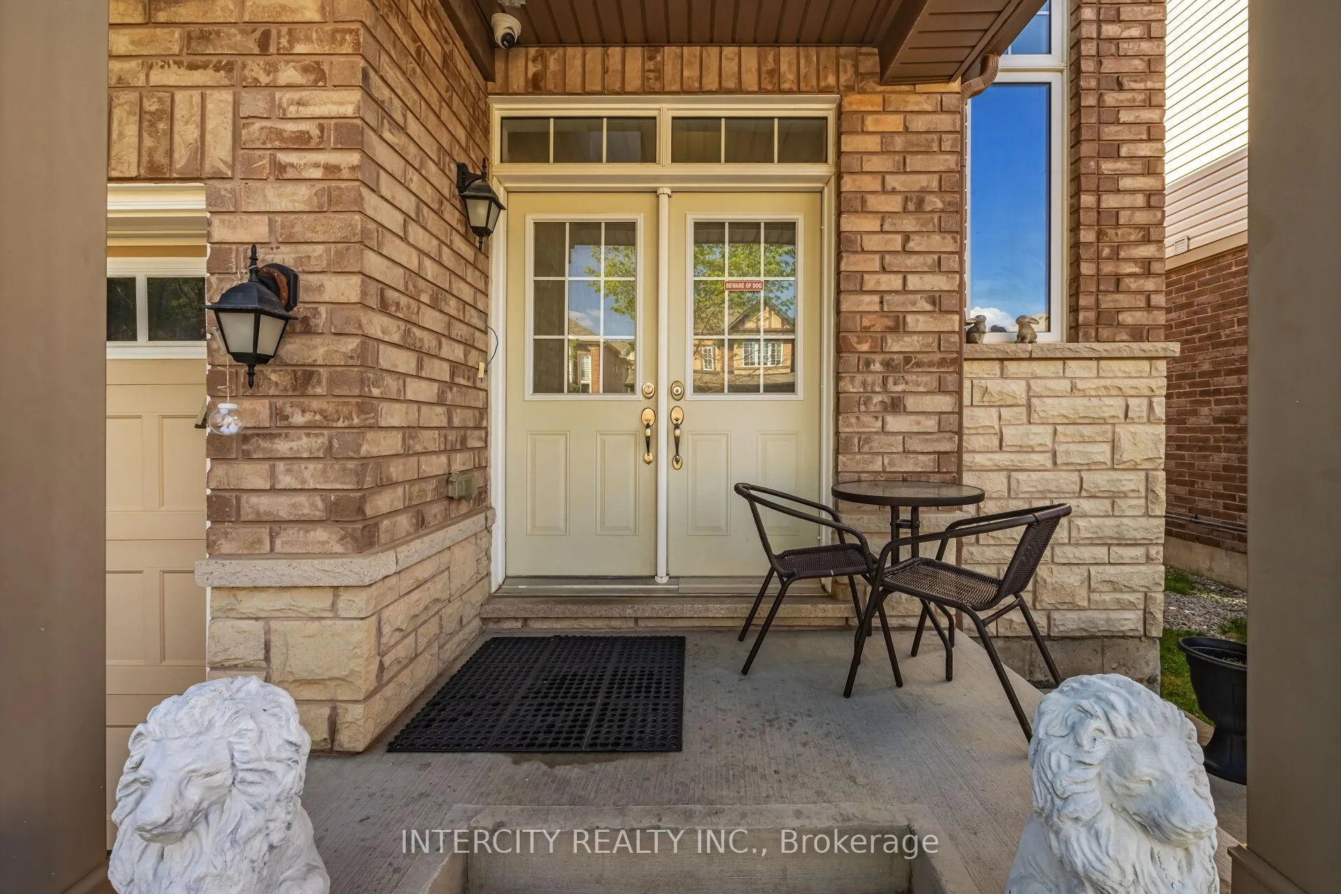 Photo 5 of 19 Enford Crescent, Brampton, Northwest Brampton — HOMEH