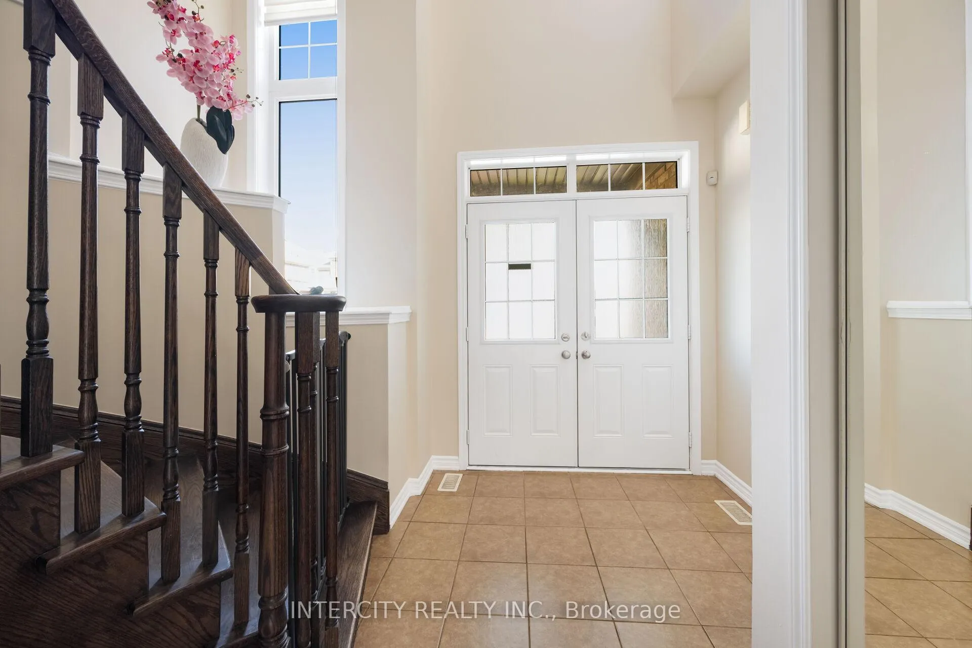 Photo 6 of 19 Enford Crescent, Brampton, Northwest Brampton — HOMEH