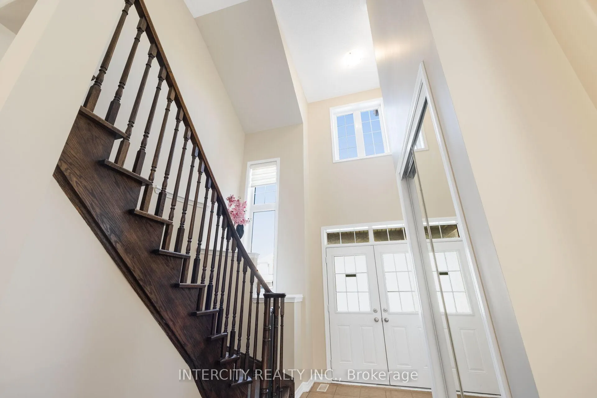 Photo 7 of 19 Enford Crescent, Brampton, Northwest Brampton — HOMEH