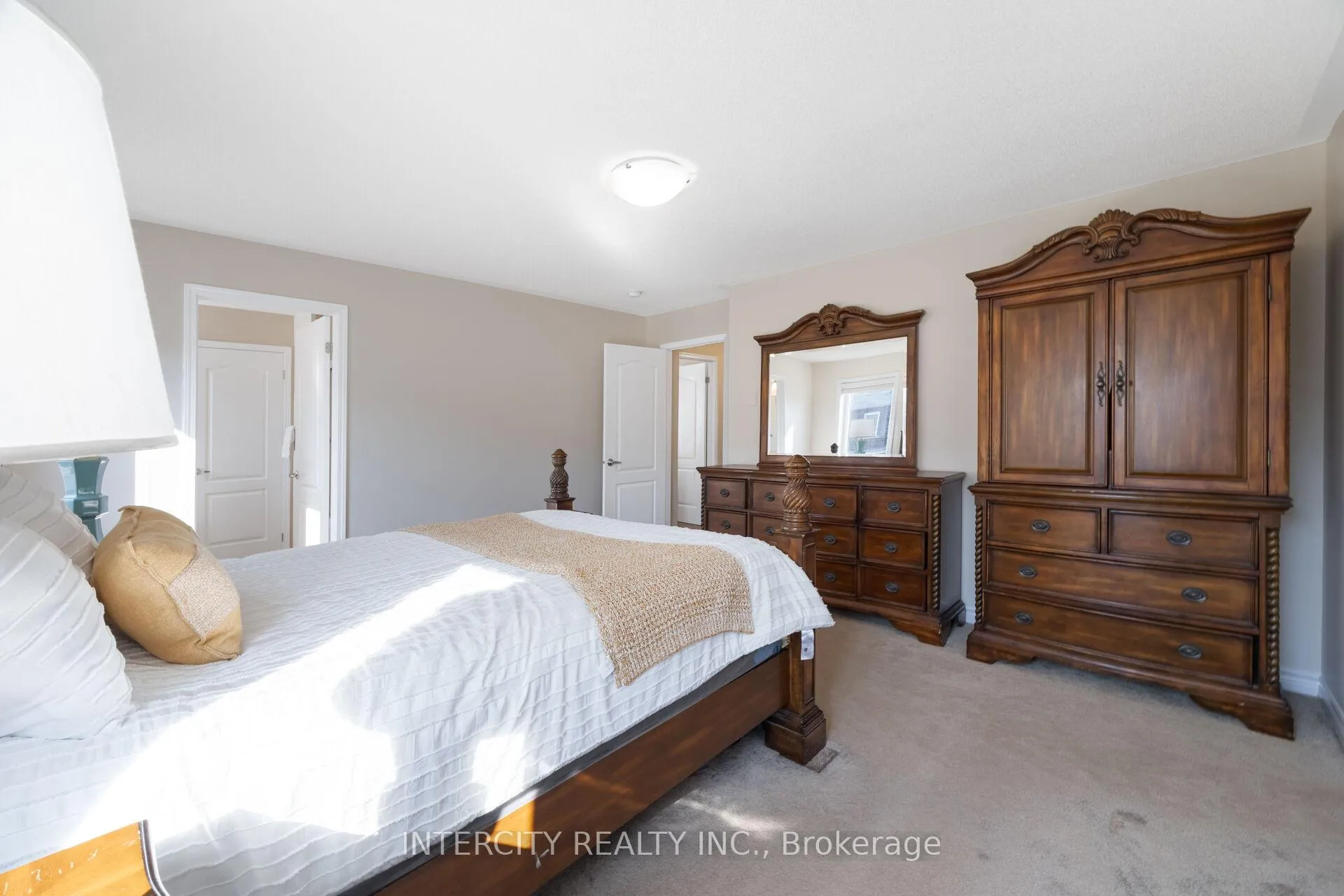 Photo 29 of 19 Enford Crescent, Brampton, Northwest Brampton — HOMEH
