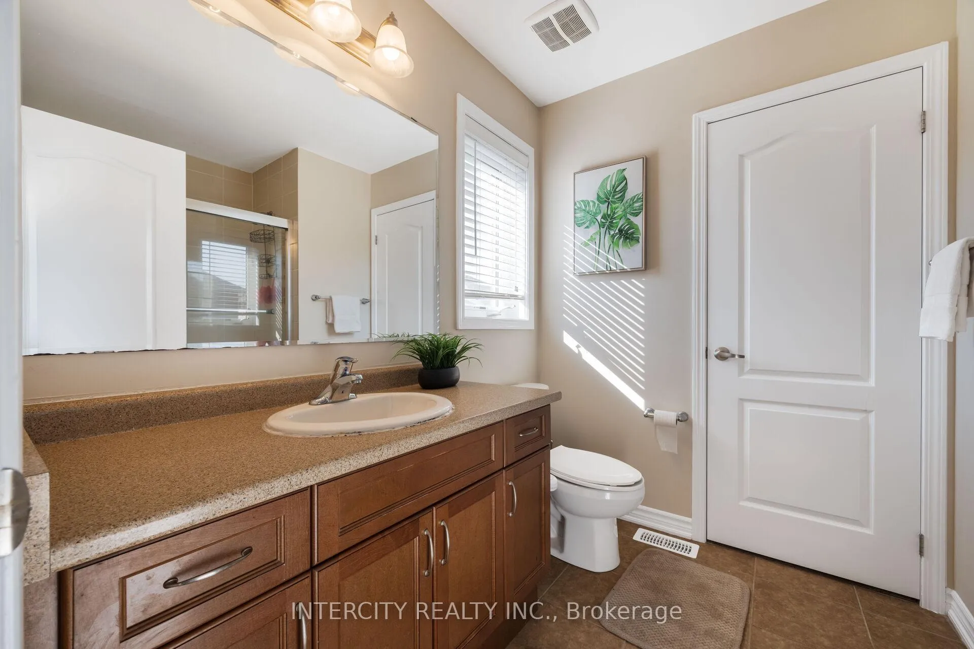 Photo 31 of 19 Enford Crescent, Brampton, Northwest Brampton — HOMEH