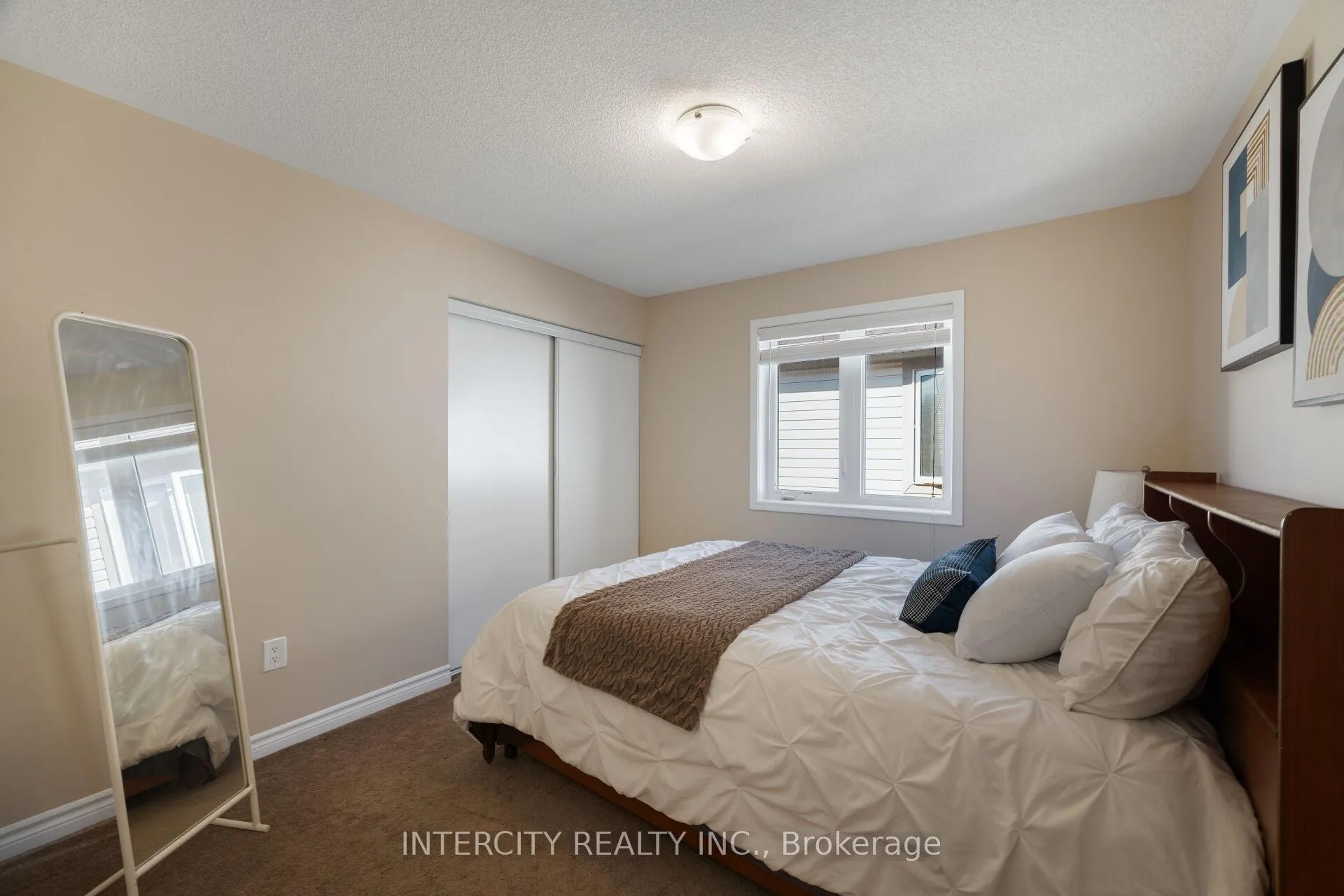 Photo 36 of 19 Enford Crescent, Brampton, Northwest Brampton — HOMEH