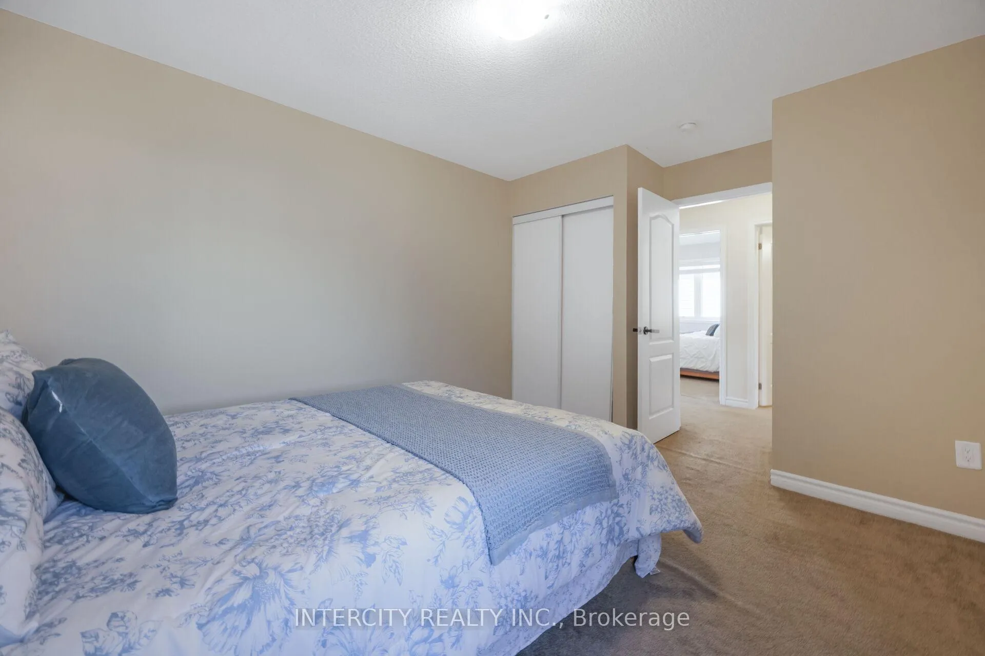 Photo 41 of 19 Enford Crescent, Brampton, Northwest Brampton — HOMEH