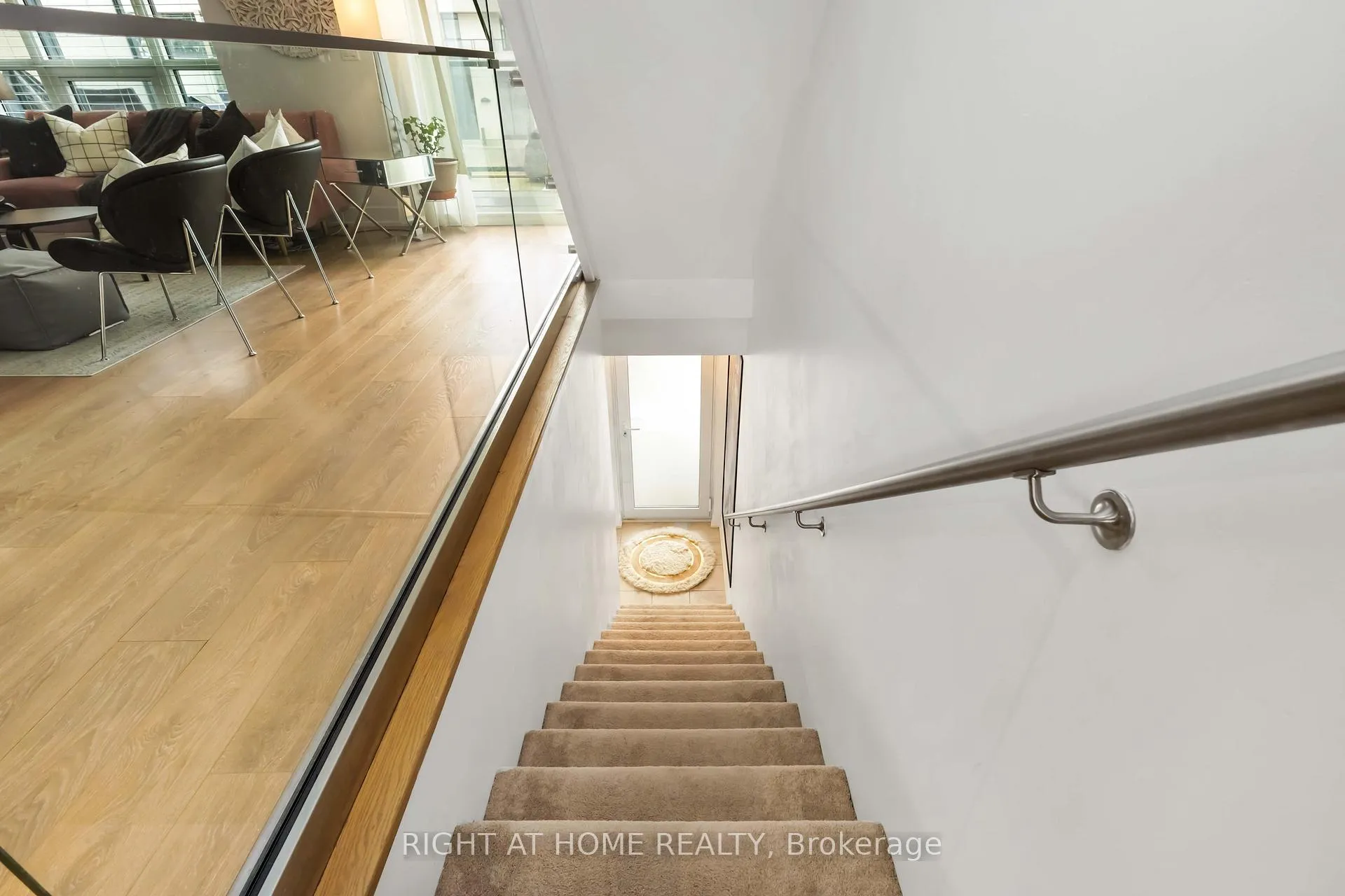 Photo 6 of Unit Th8, 1245 Bayly Street, Pickering, Bay Ridges — HOMEH