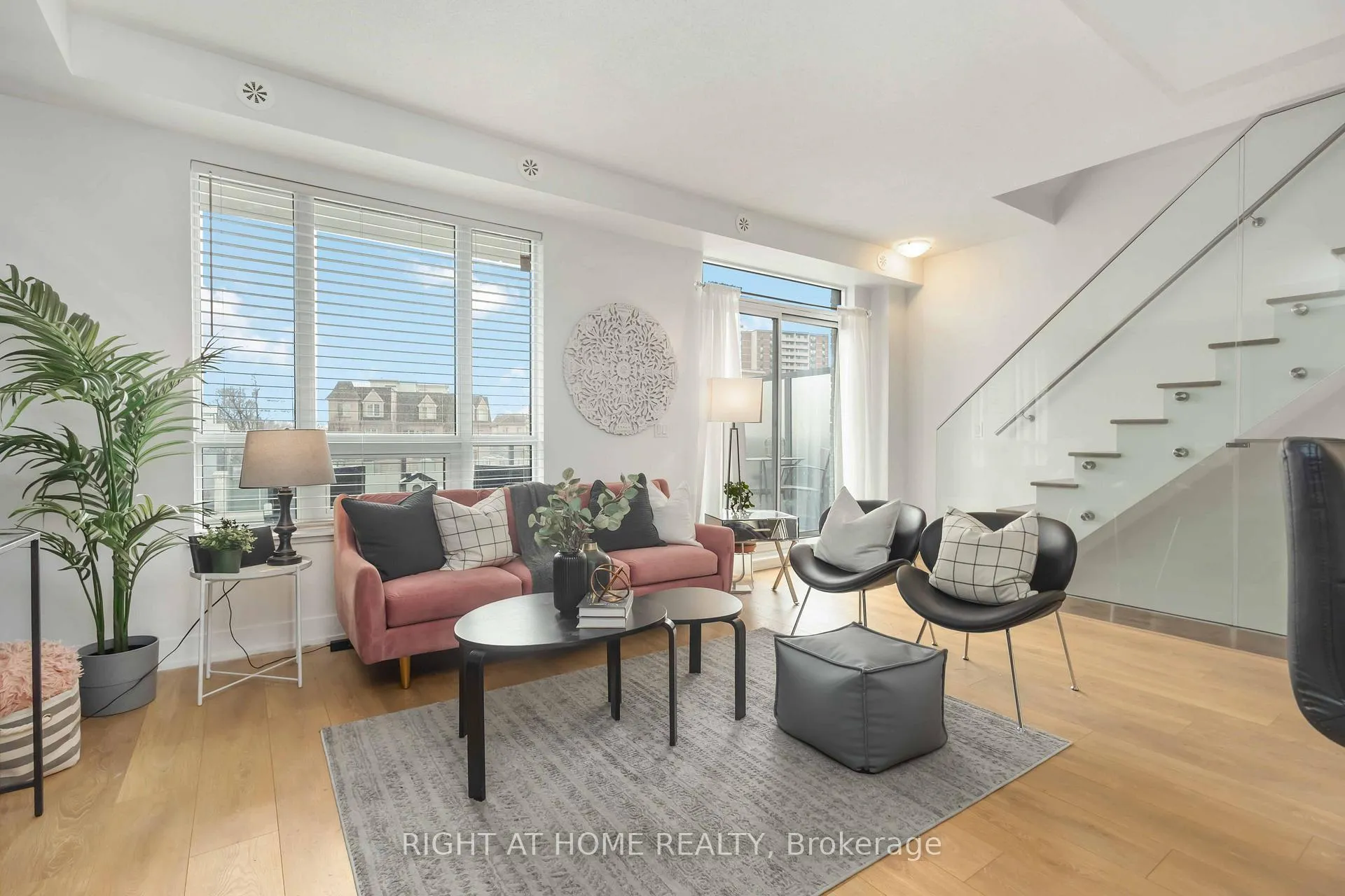 Photo 8 of Unit Th8, 1245 Bayly Street, Pickering, Bay Ridges — HOMEH