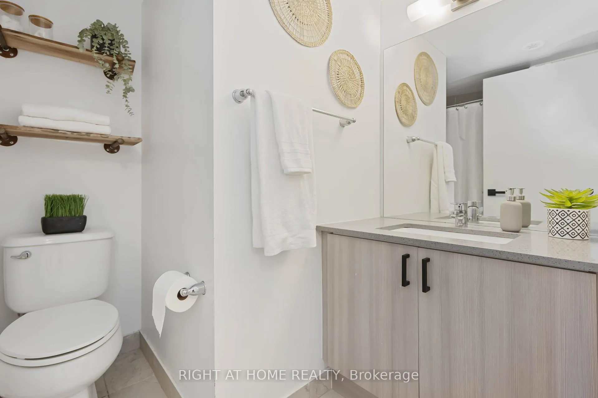 Photo 21 of Unit Th8, 1245 Bayly Street, Pickering, Bay Ridges — HOMEH