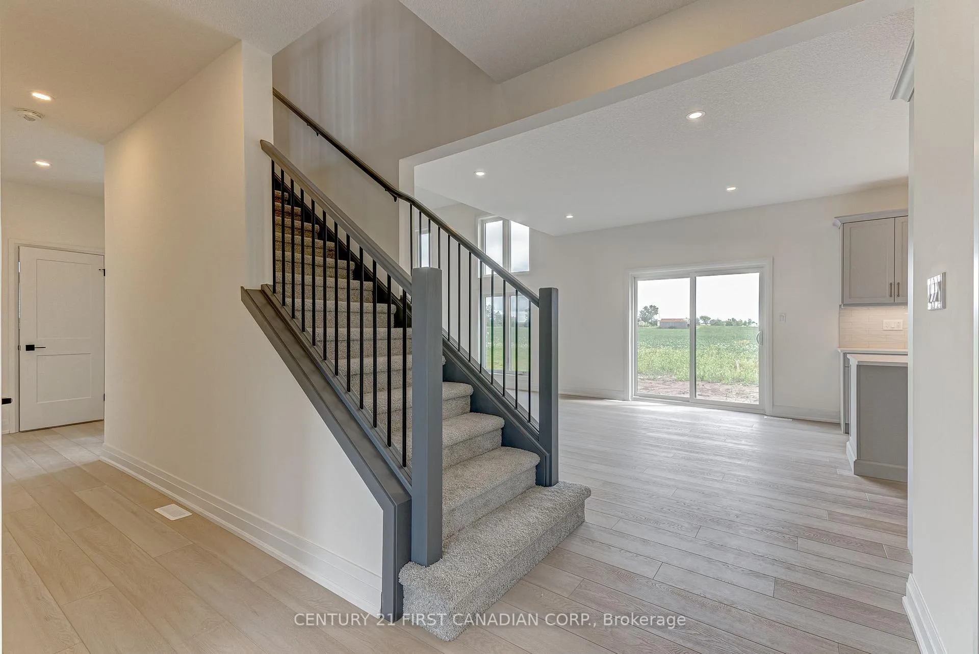 Photo 16 of 108 Mapledene Lane, Lucan Biddulph, Lucan — HOMEH