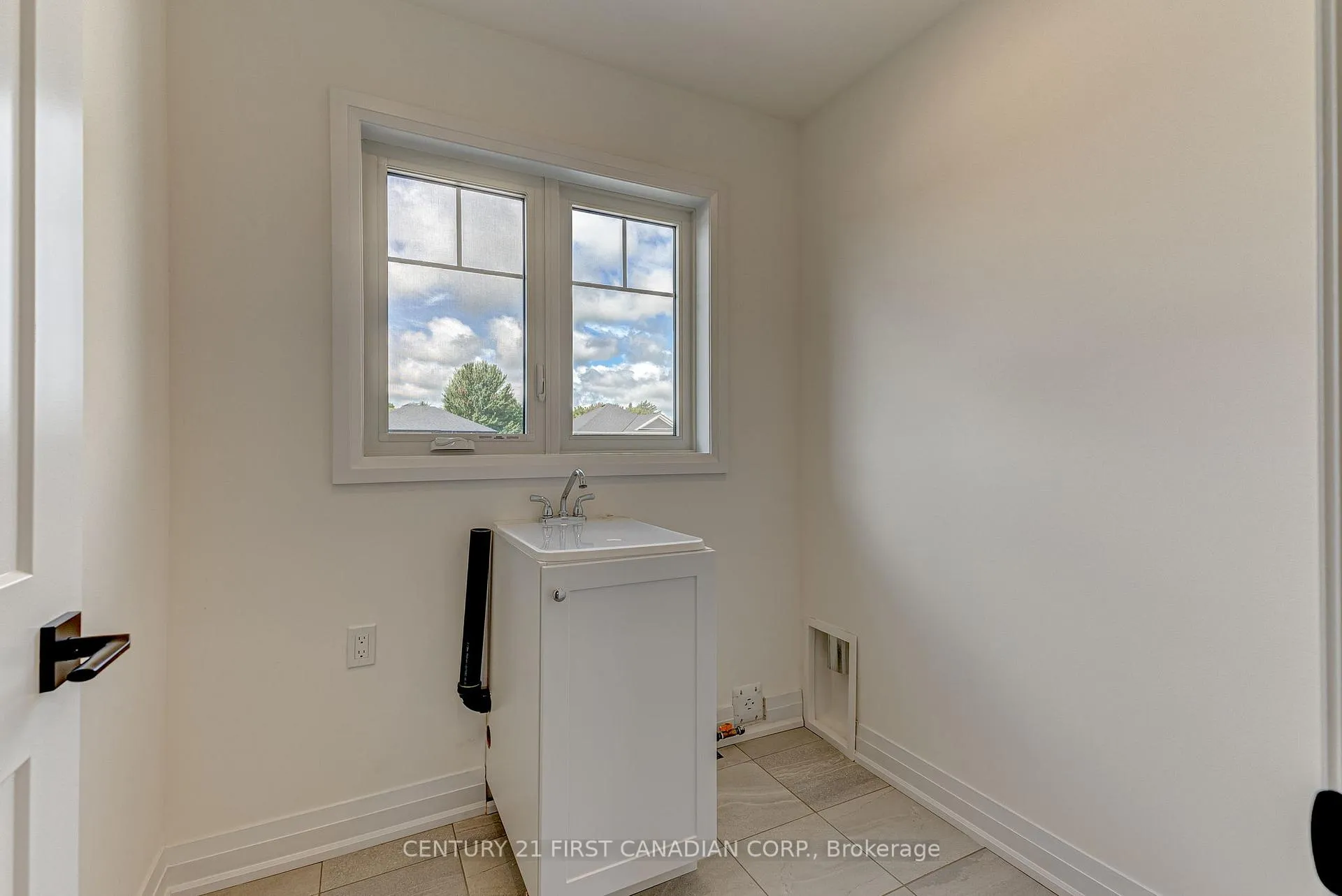Photo 4 of 108 Mapledene Lane, Lucan Biddulph, Lucan — HOMEH