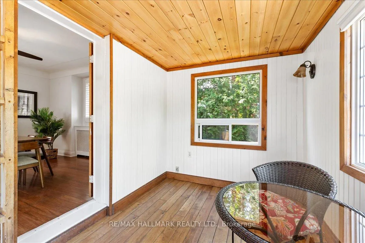 Photo 15 of 62 Tuxedo Avenue S, Hamilton, Delta — HOMEH
