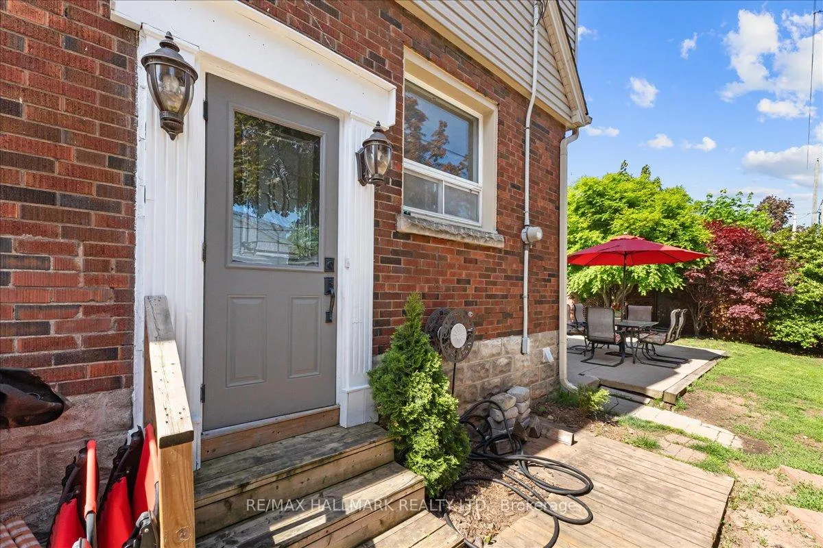 Photo 28 of 62 Tuxedo Avenue S, Hamilton, Delta — HOMEH