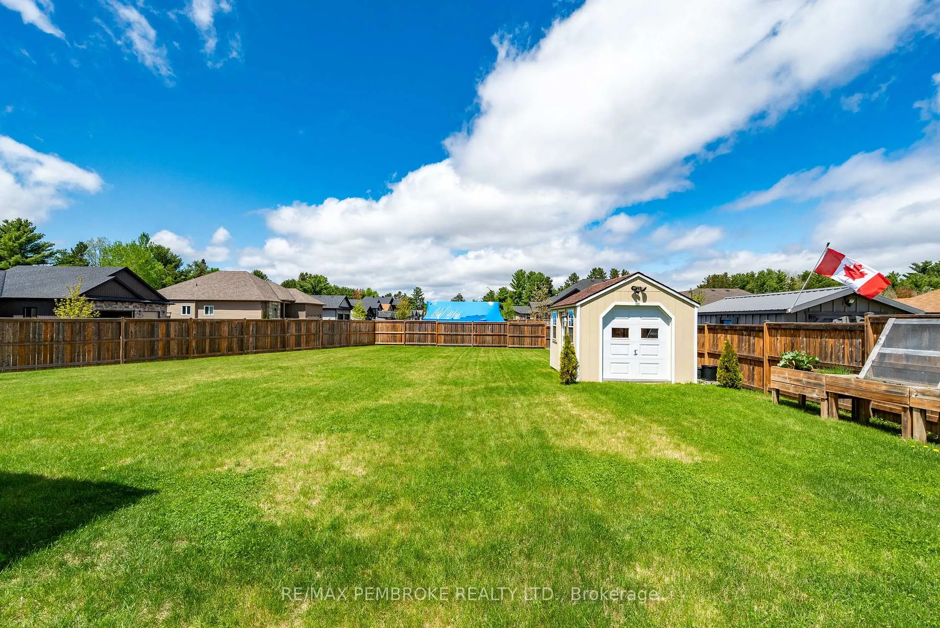 Photo 36 of 3 Nile Street, Petawawa — HOMEH