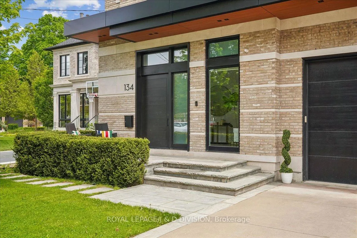 Photo 1 of 134 Rykert Crescent, Toronto, Leaside — HOMEH