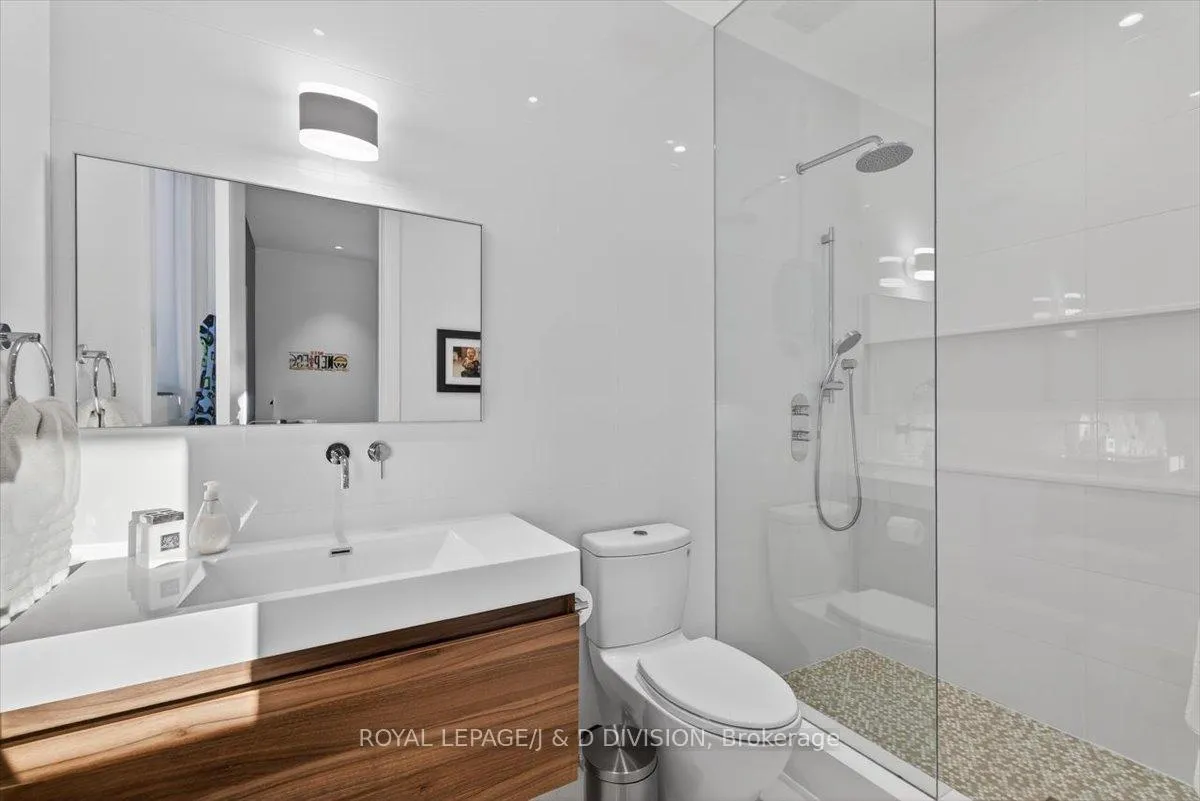 Photo 25 of 134 Rykert Crescent, Toronto, Leaside — HOMEH