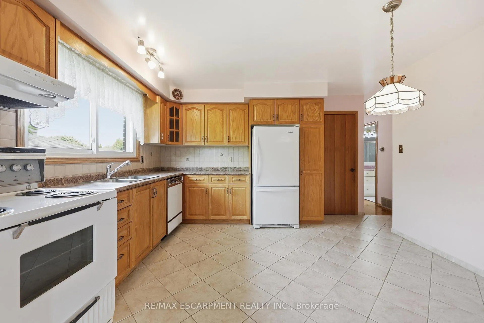 Photo 14 of 61 Bellingham Drive, Hamilton, Lawfield — HOMEH
