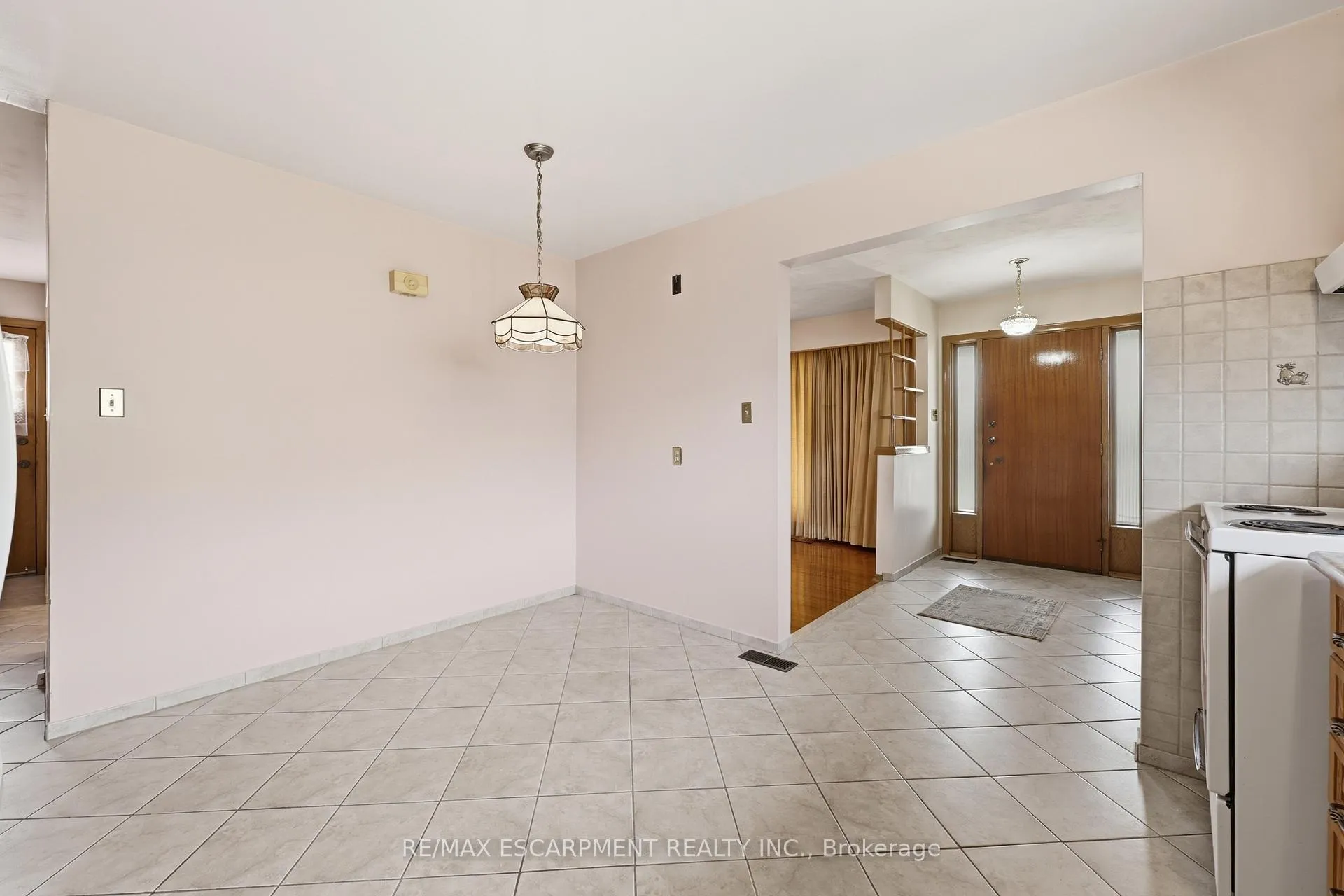 Photo 16 of 61 Bellingham Drive, Hamilton, Lawfield — HOMEH