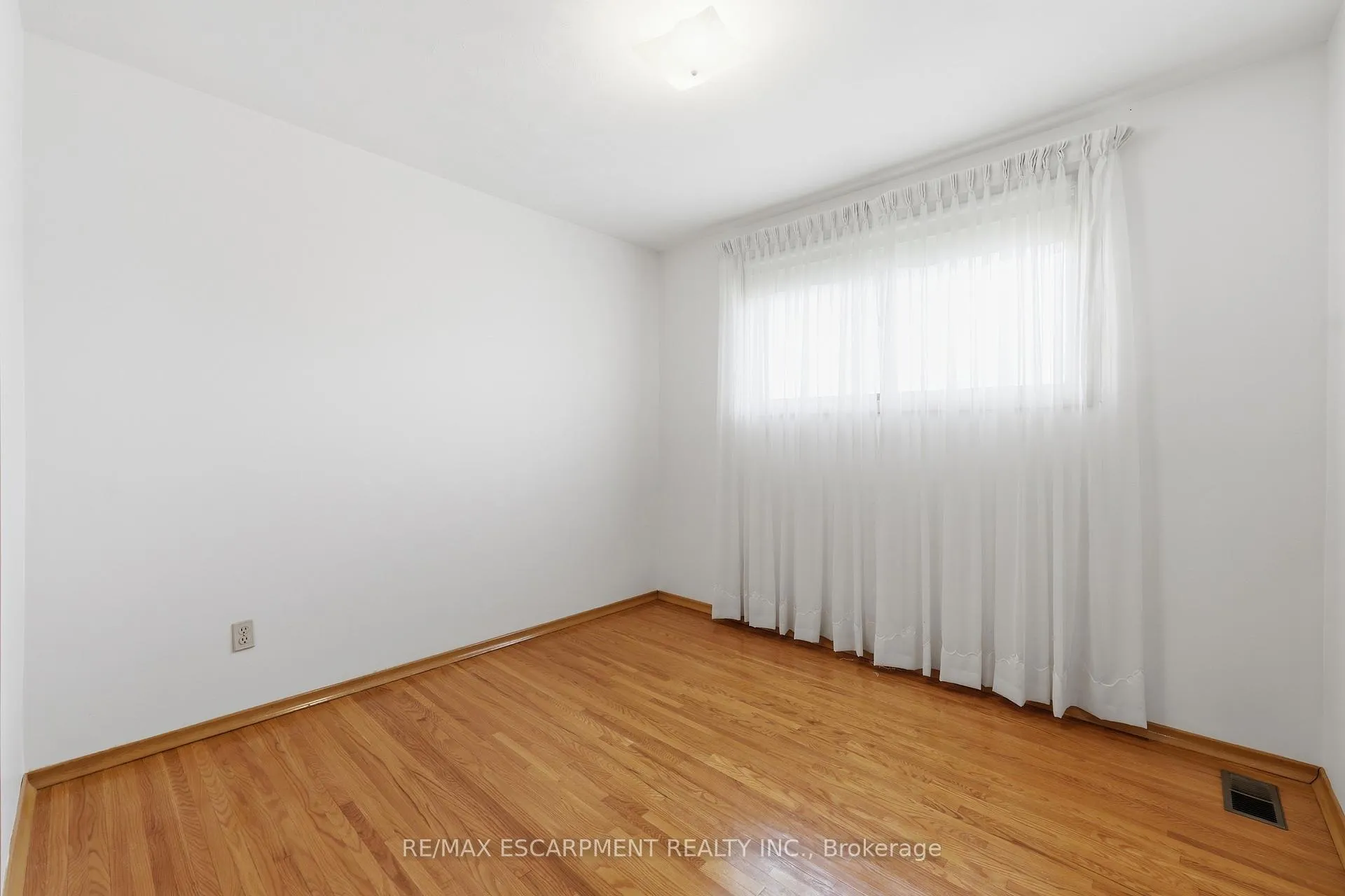 Photo 21 of 61 Bellingham Drive, Hamilton, Lawfield — HOMEH