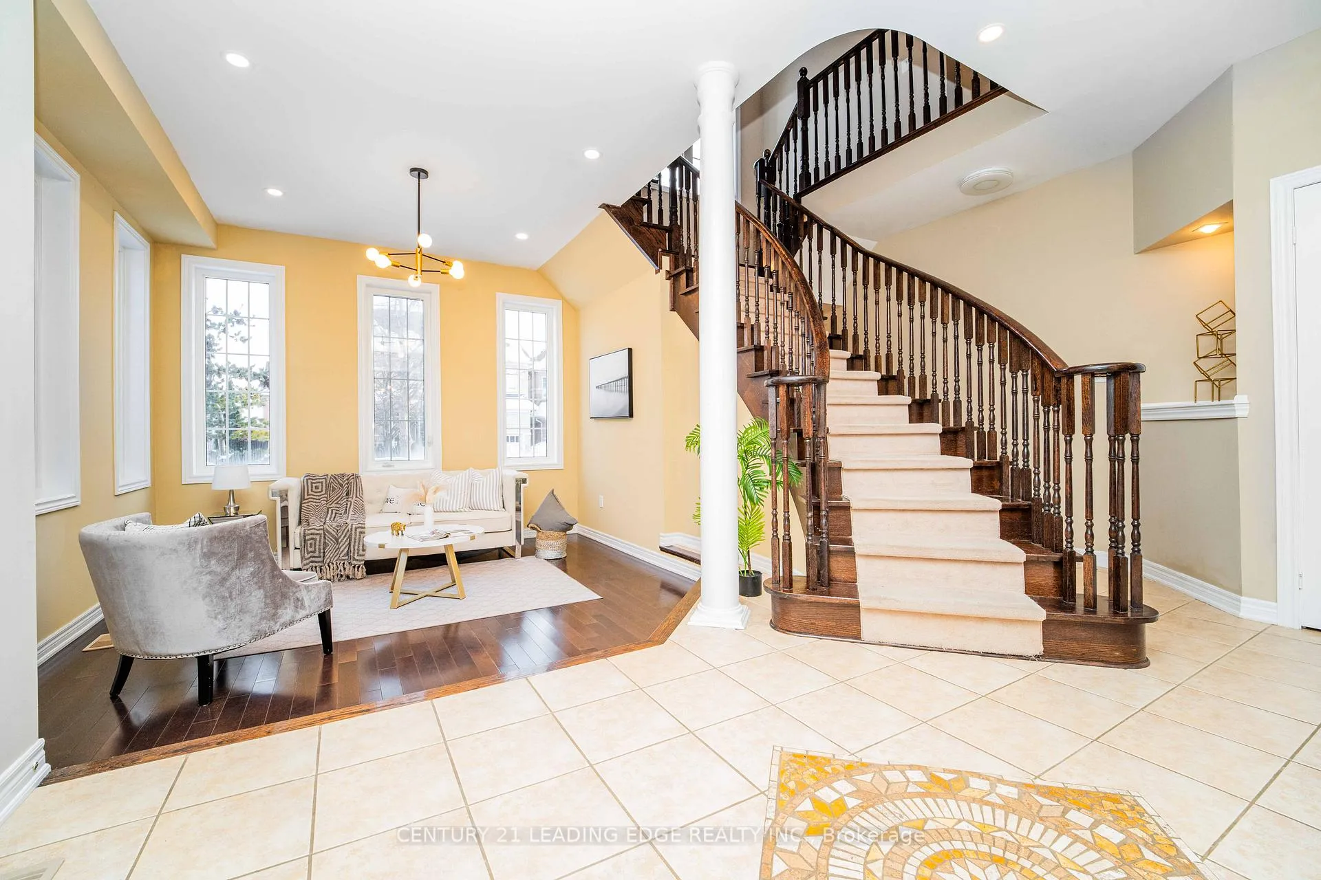 Photo 11 of 49 Stonechurch Crescent, Markham, Box Grove — HOMEH