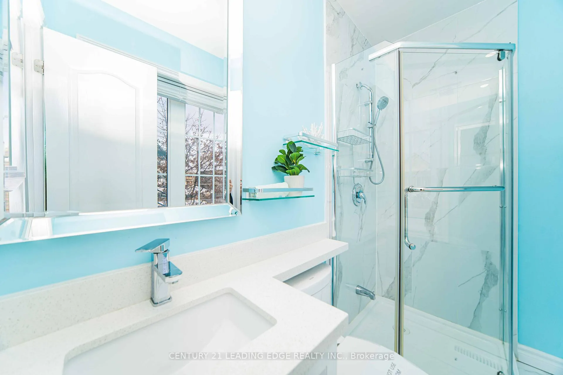 Photo 24 of 49 Stonechurch Crescent, Markham, Box Grove — HOMEH