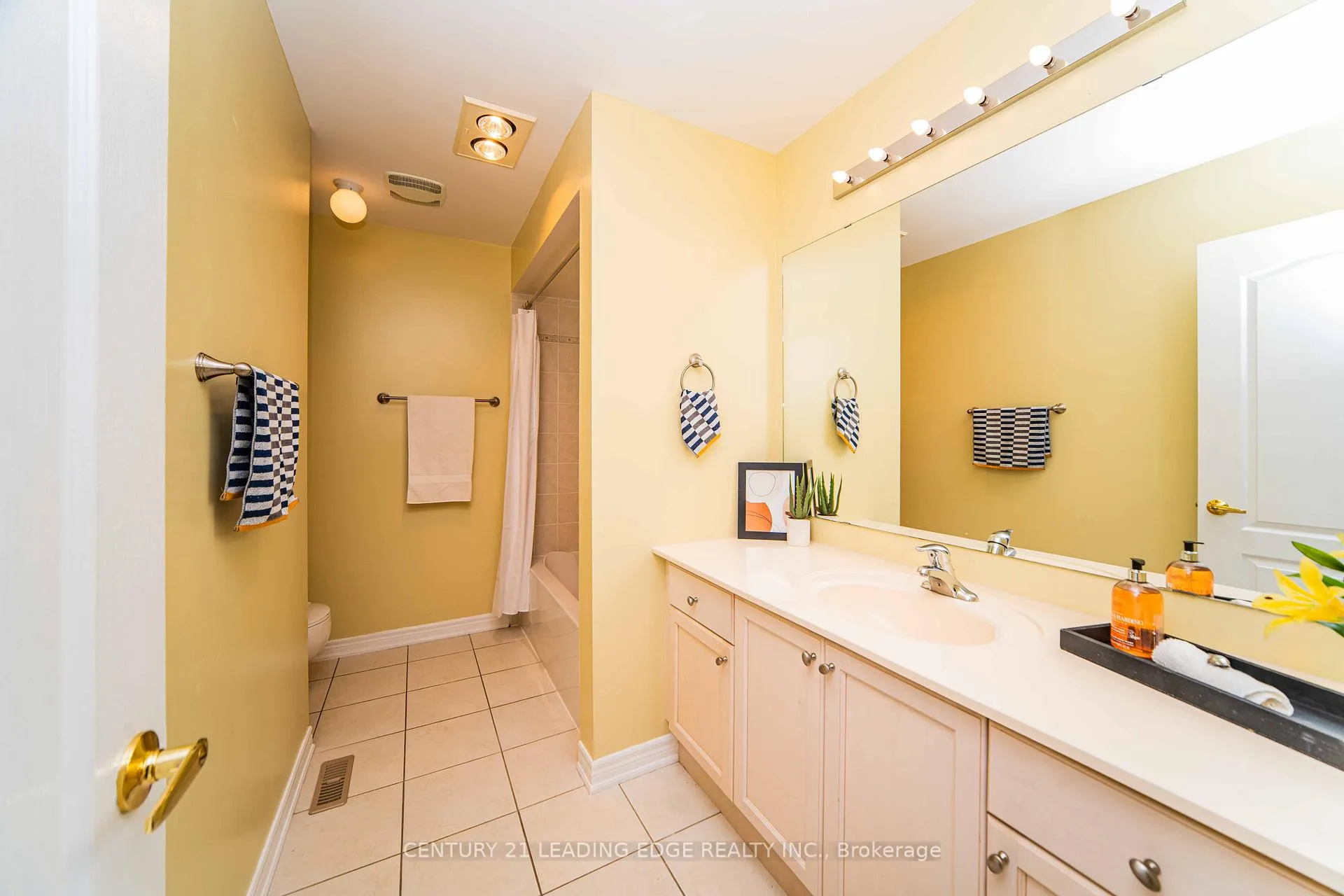 Photo 31 of 49 Stonechurch Crescent, Markham, Box Grove — HOMEH