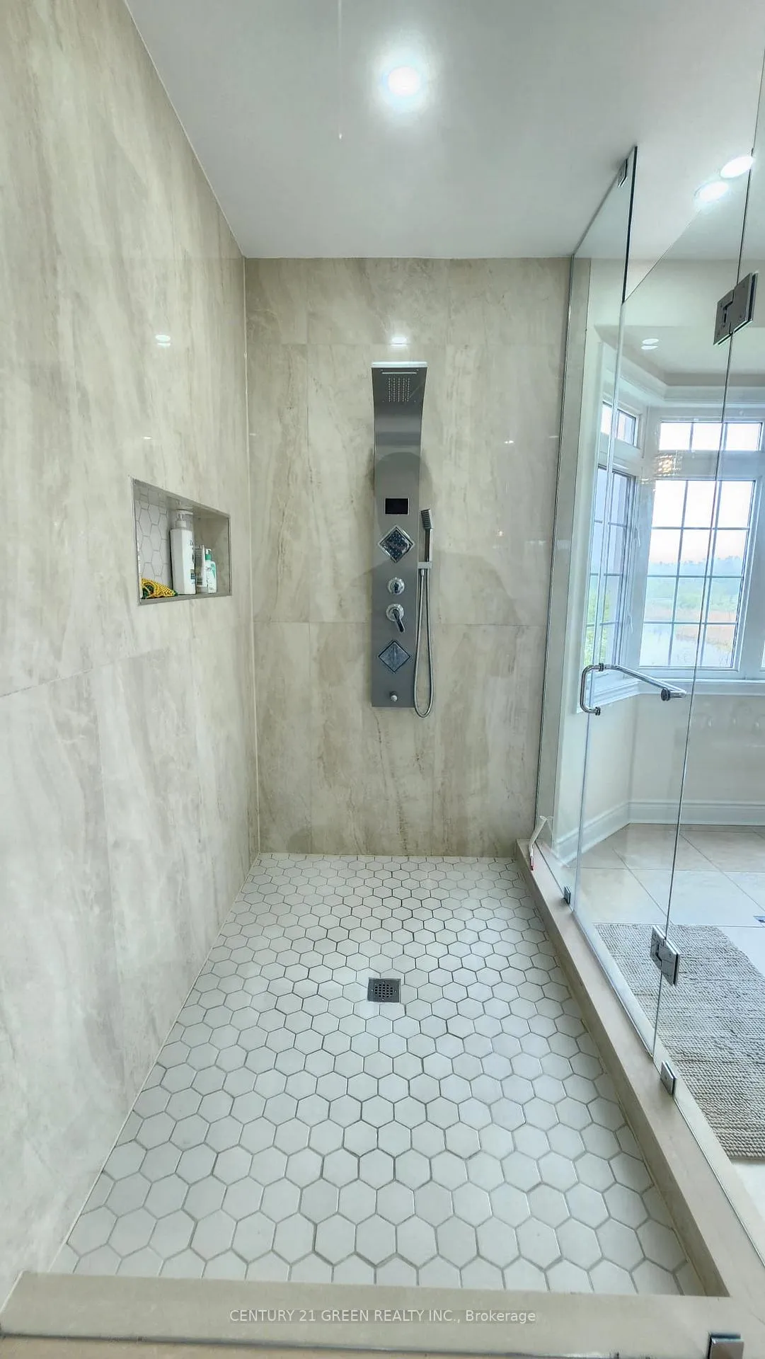 Photo 36 of Unit MAIN, 12 Royal West Drive, Brampton, Credit Valley — HOMEH