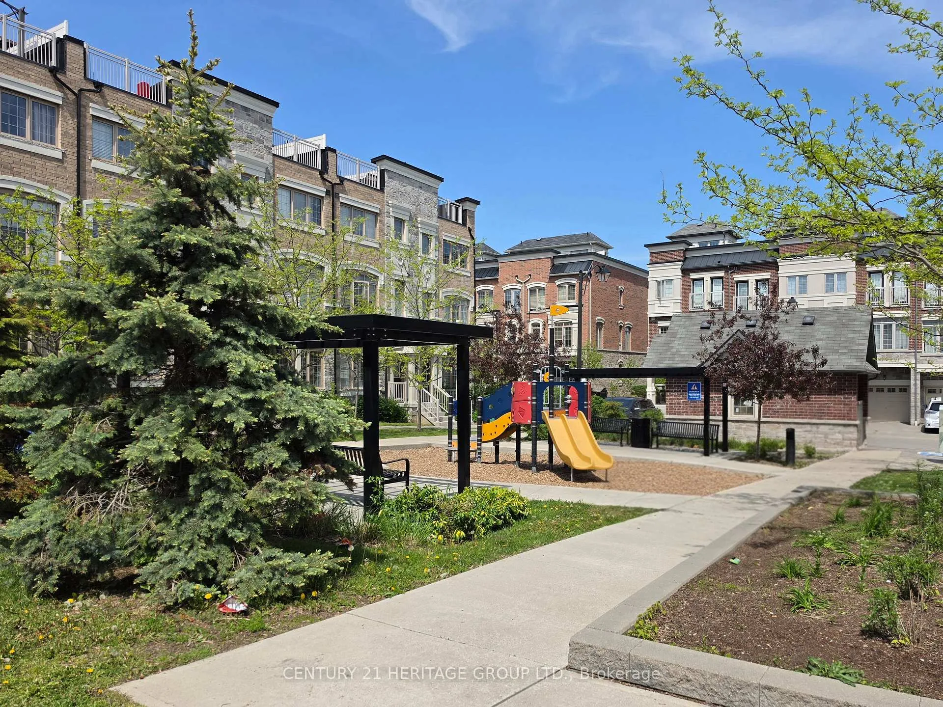 Photo 5 of 16 Coxhead Lane, Ajax, Central — HOMEH