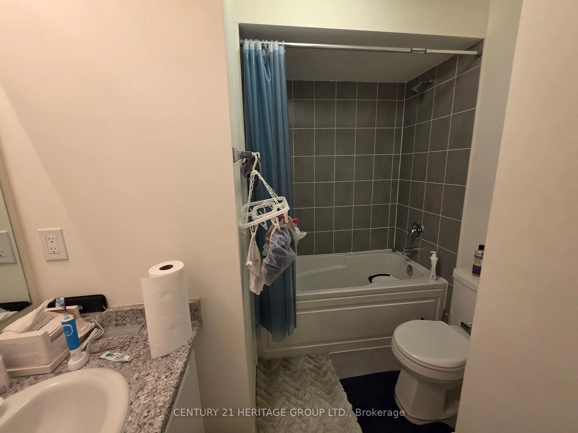 Photo 22 of 16 Coxhead Lane, Ajax, Central — HOMEH
