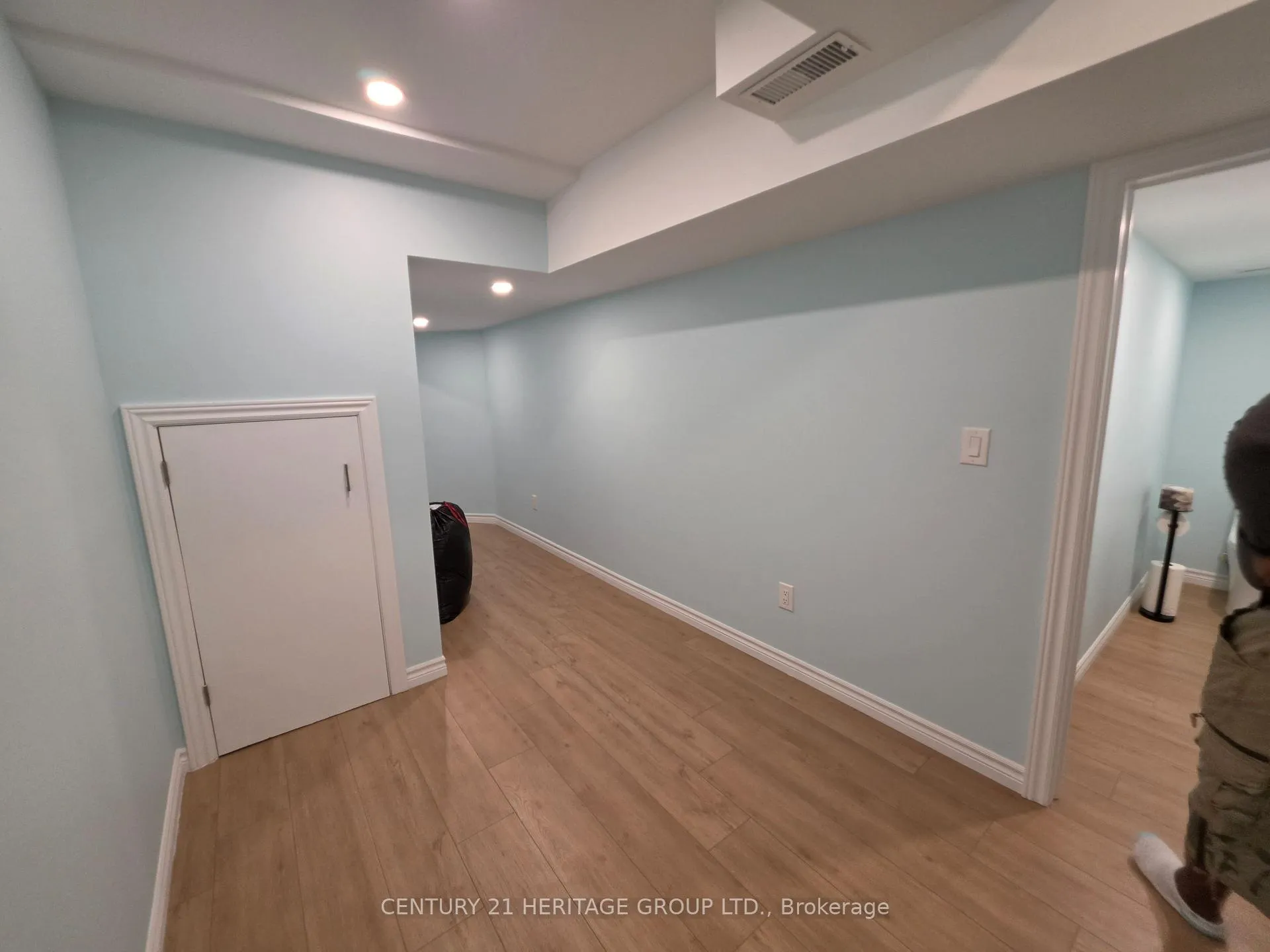 Photo 35 of 16 Coxhead Lane, Ajax, Central — HOMEH