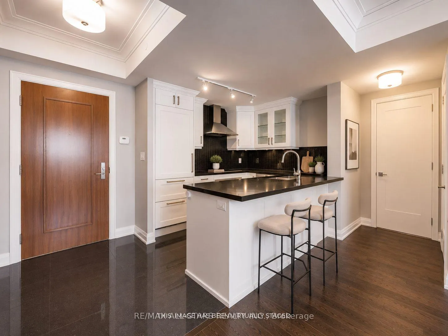 Photo 7 of Unit 305, 15 Stollery Pond Crescent, Markham, Devil's Elbow — HOMEH