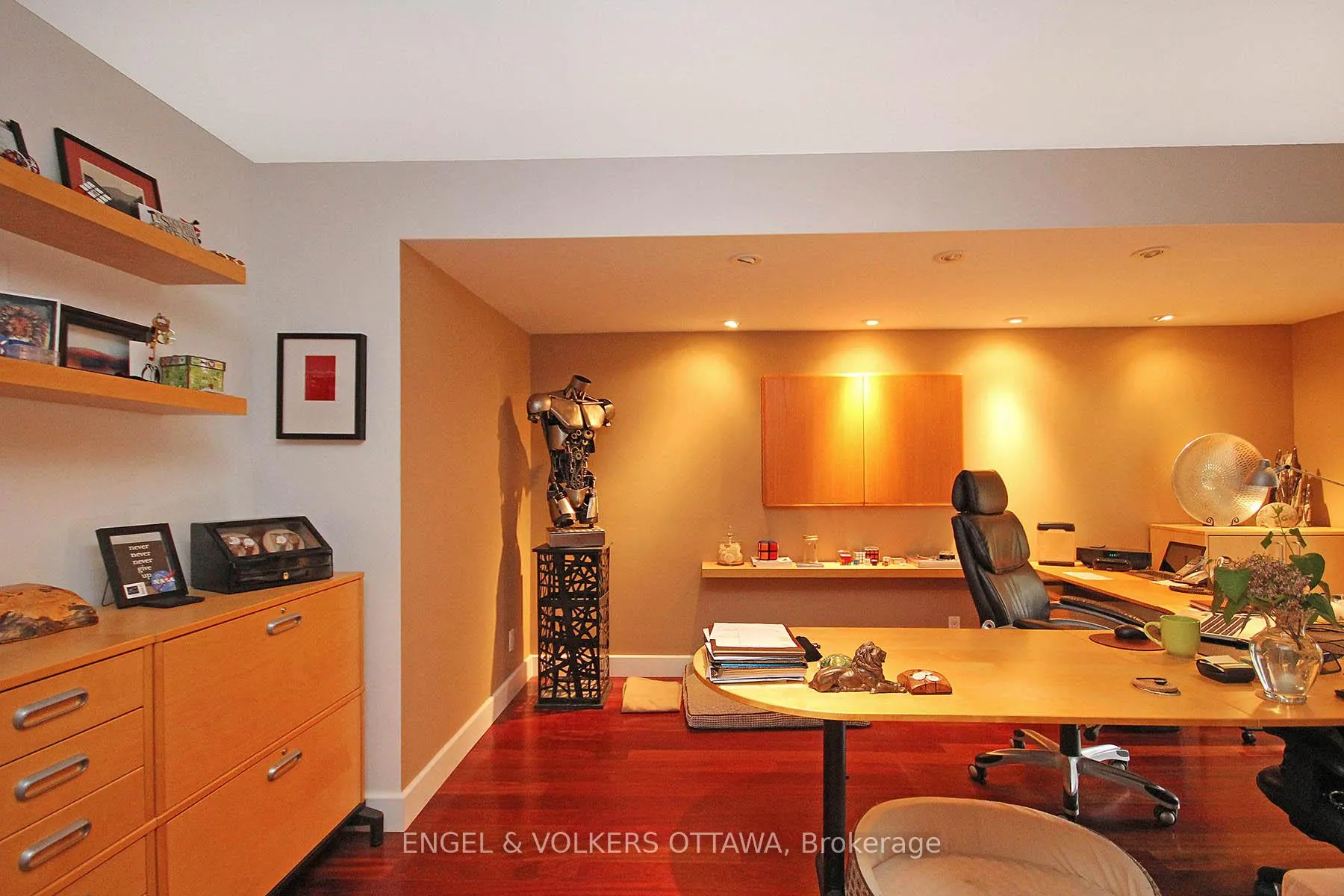 Photo 5 of Unit B, 281 Kirchoffer, Ottawa, Westboro West — HOMEH