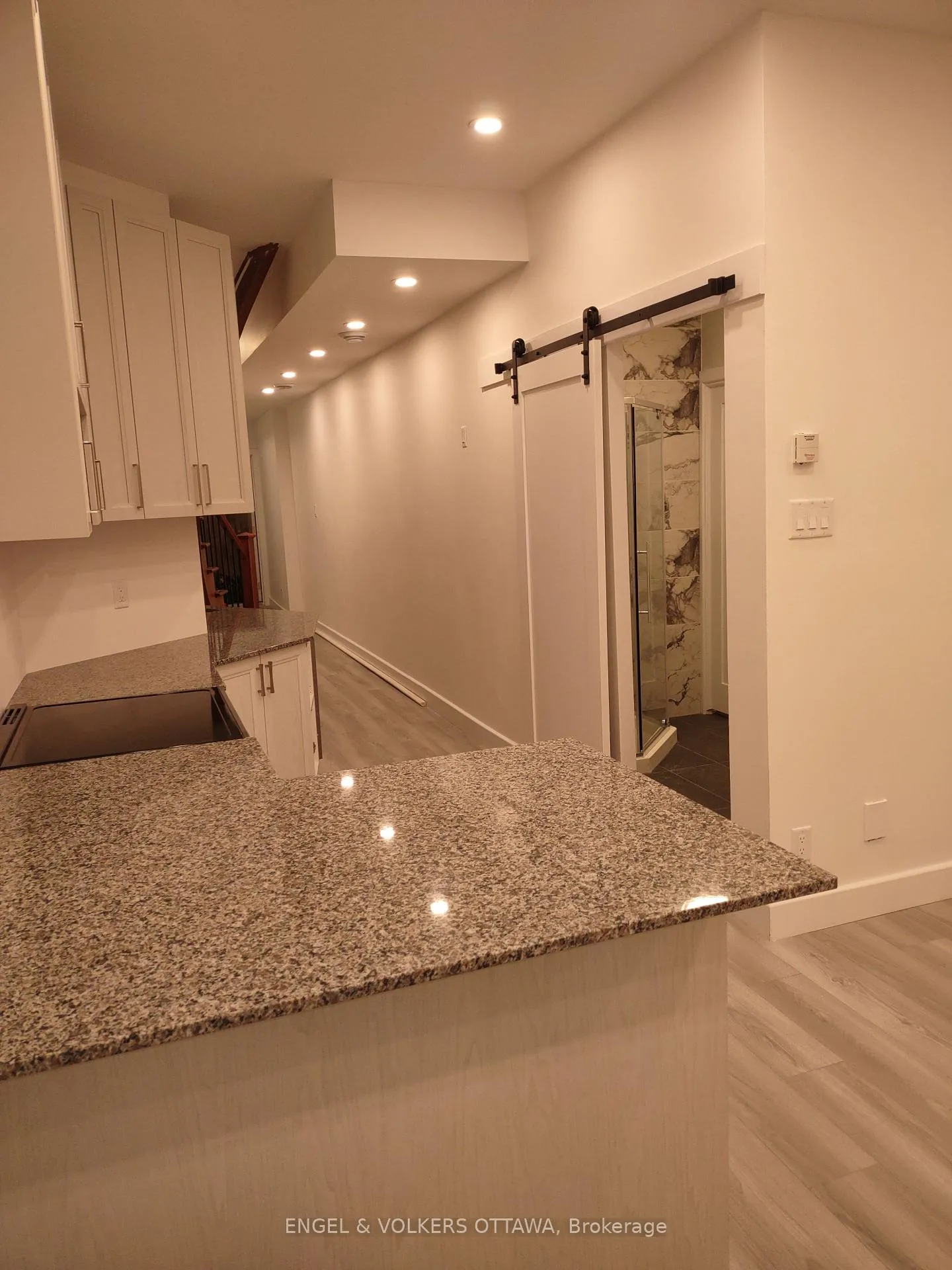 Photo 16 of Unit B, 281 Kirchoffer, Ottawa, Westboro West — HOMEH