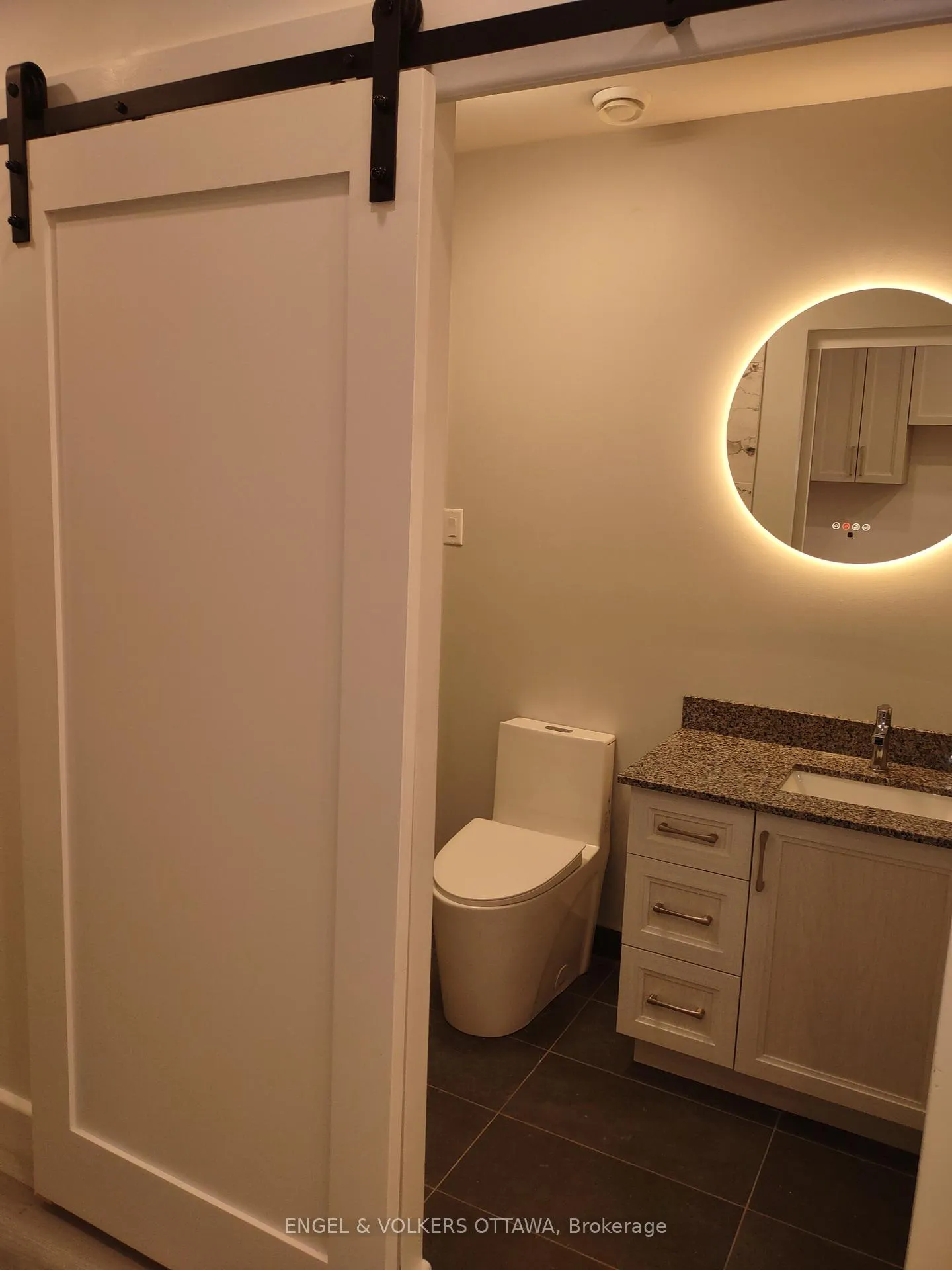 Photo 20 of Unit B, 281 Kirchoffer, Ottawa, Westboro West — HOMEH