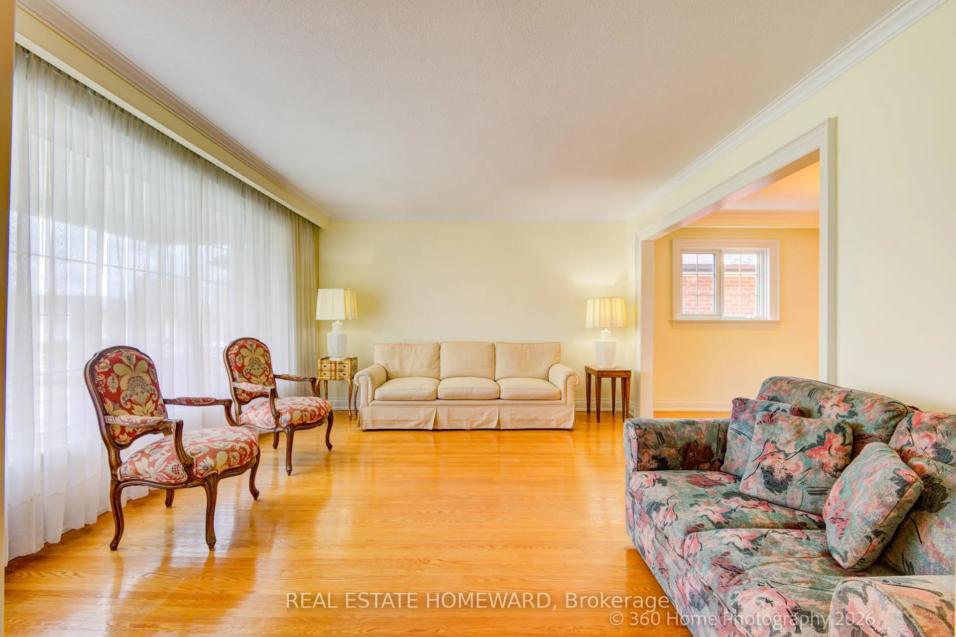Photo 7 of 42 Annabelle Drive, Etobicoke, Mount Olive-Silverstone-Jamestown — HOMEH