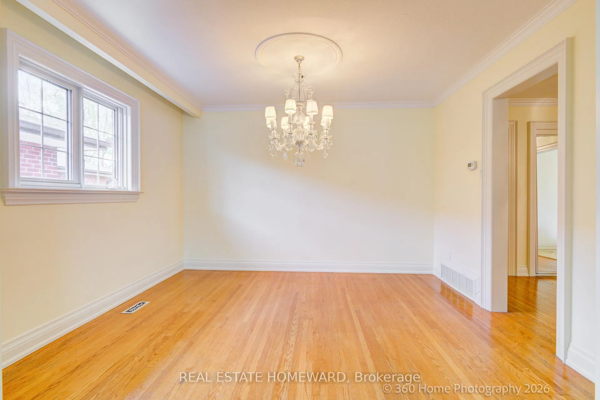 Photo 9 of 42 Annabelle Drive, Etobicoke, Mount Olive-Silverstone-Jamestown — HOMEH