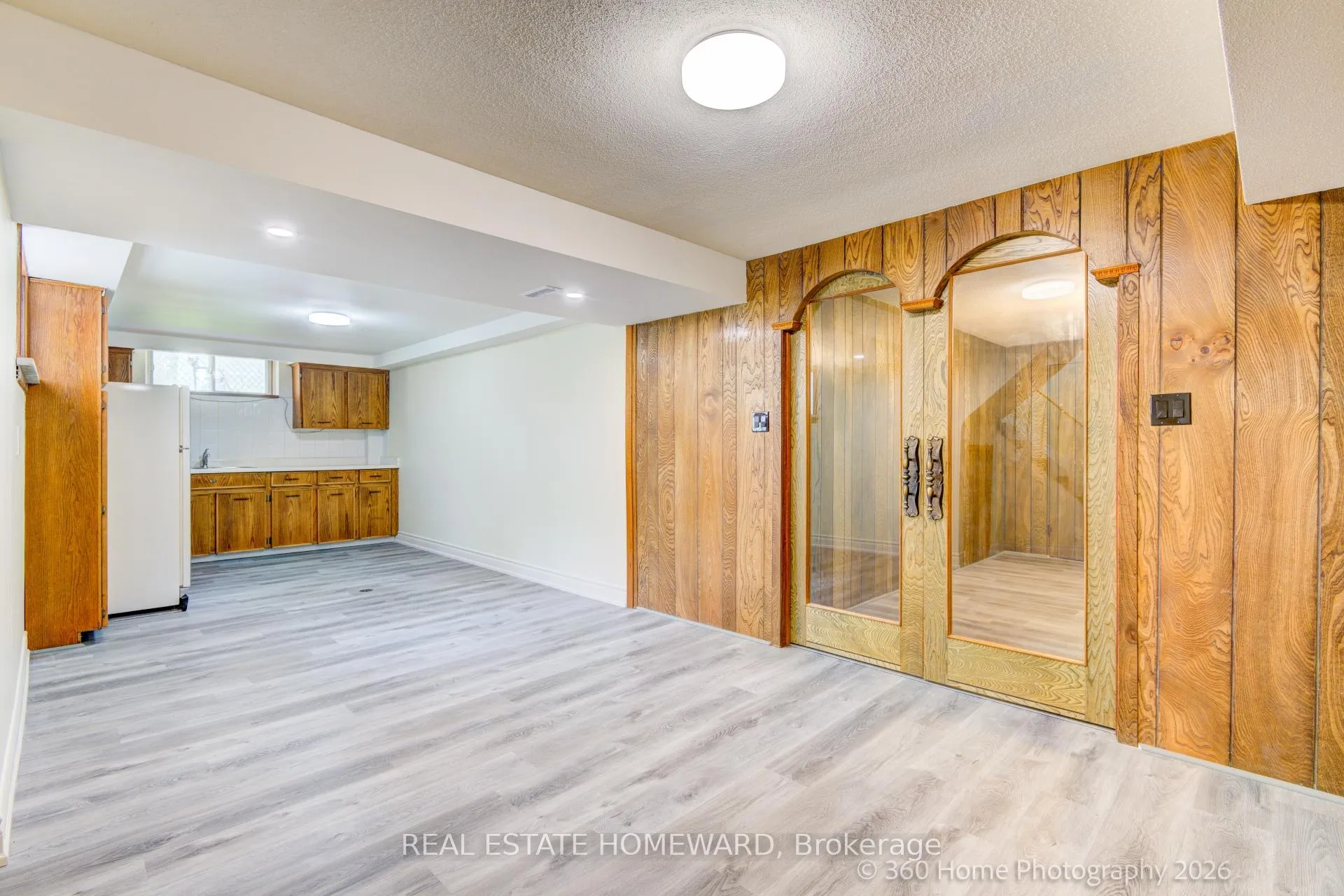 Photo 25 of 42 Annabelle Drive, Etobicoke, Mount Olive-Silverstone-Jamestown — HOMEH