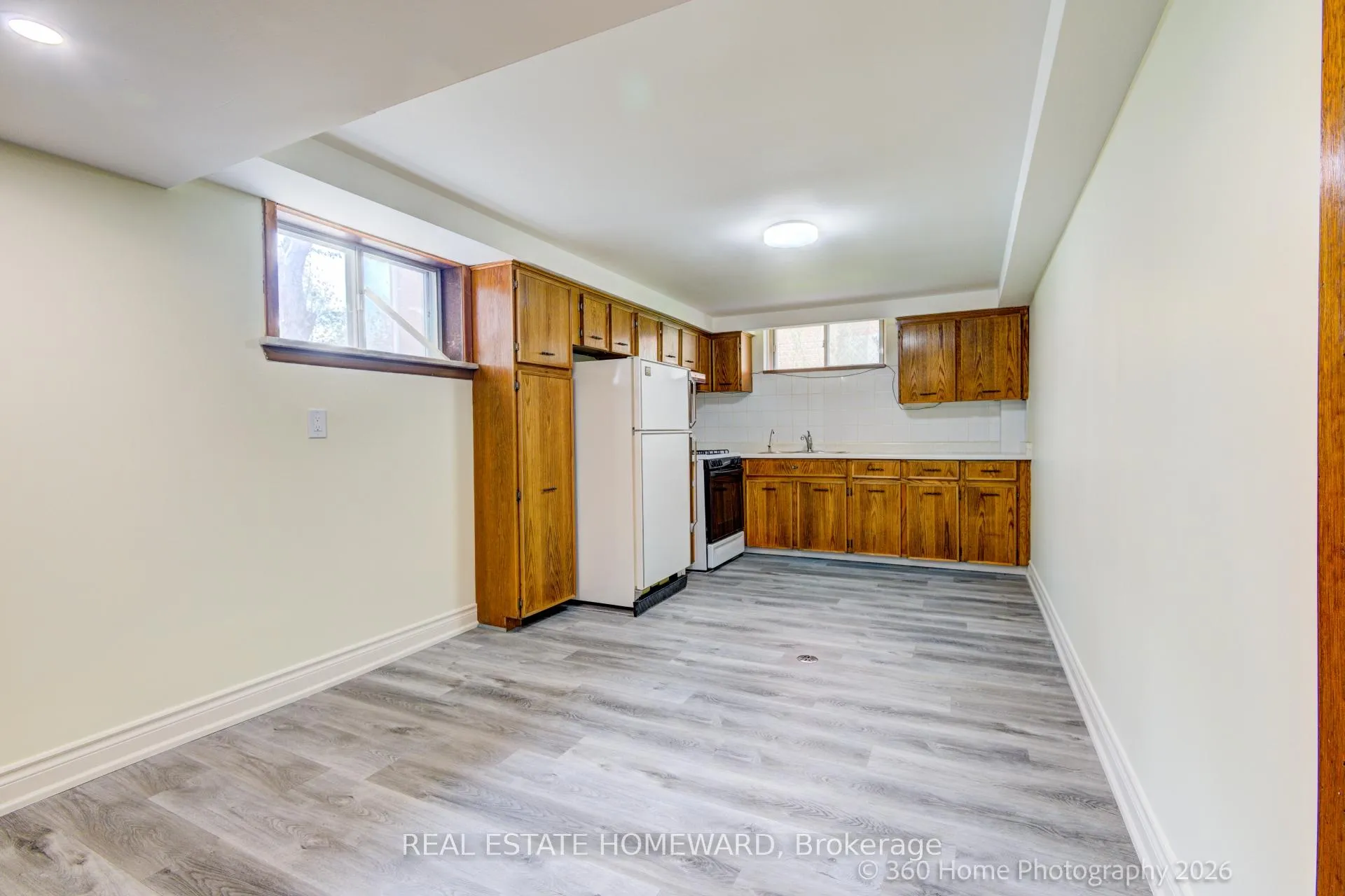 Photo 26 of 42 Annabelle Drive, Etobicoke, Mount Olive-Silverstone-Jamestown — HOMEH