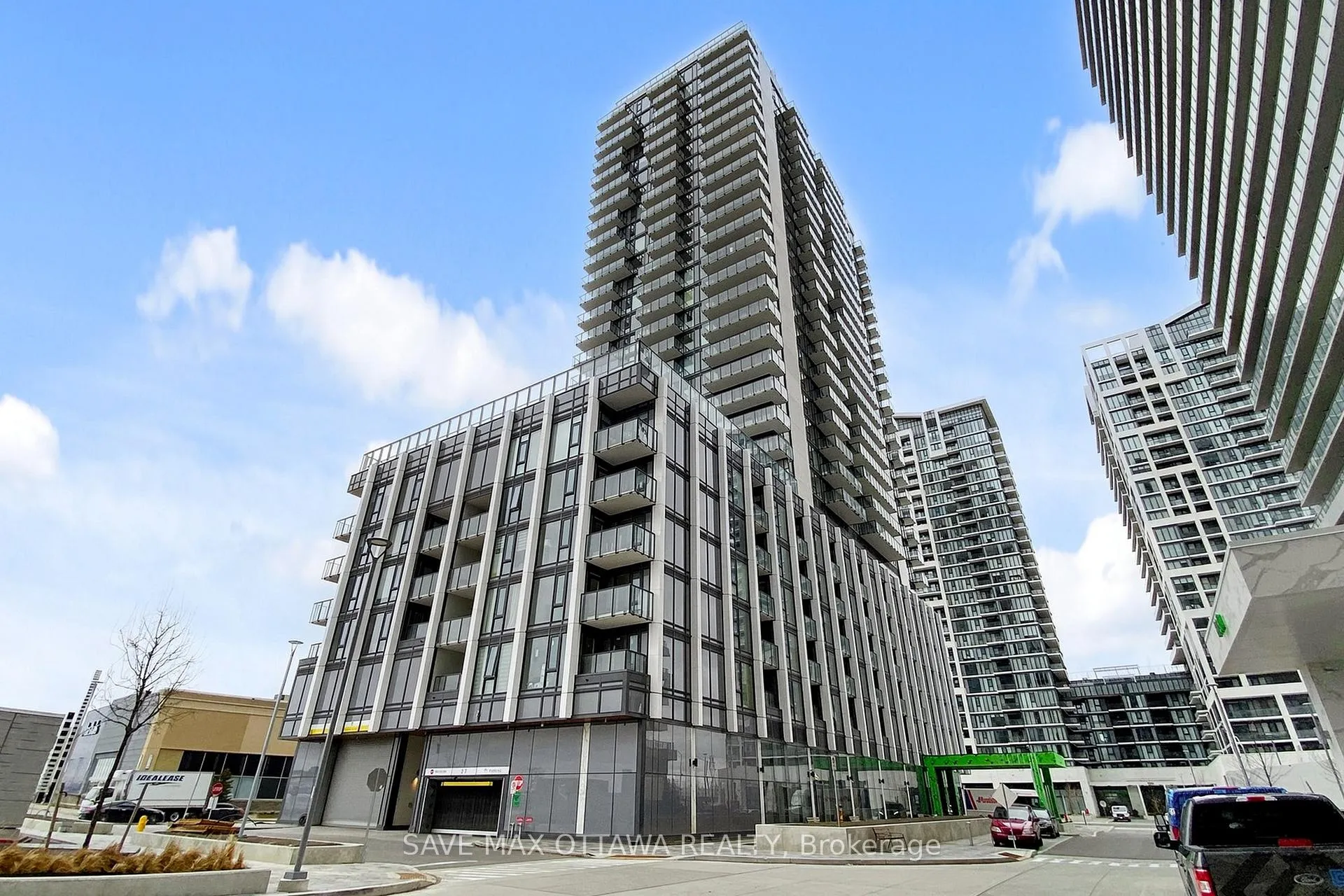 Photo 2 of Unit 2402, 27 Korda Gate, Vaughan, Vellore Village — HOMEH