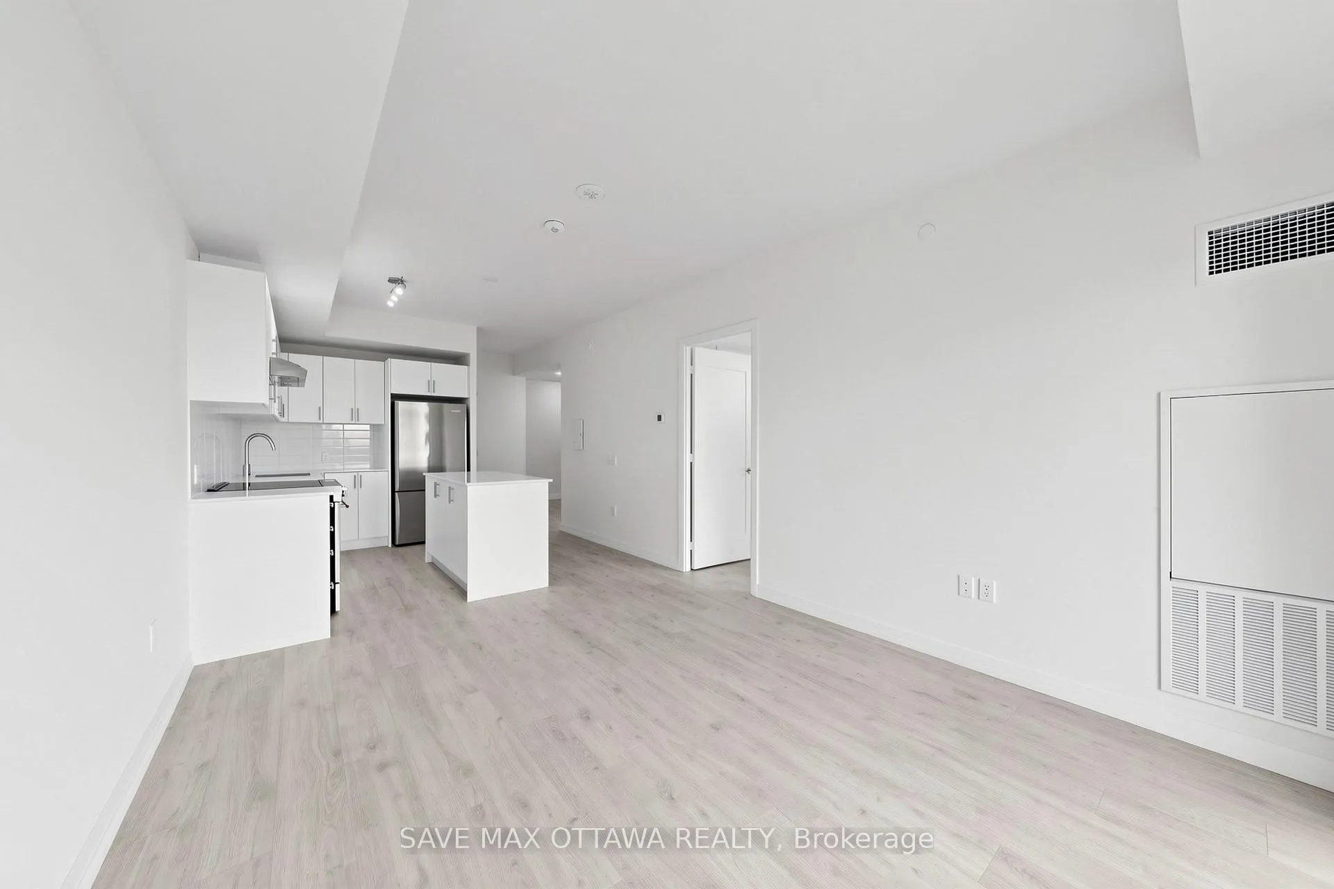 Photo 15 of Unit 2402, 27 Korda Gate, Vaughan, Vellore Village — HOMEH