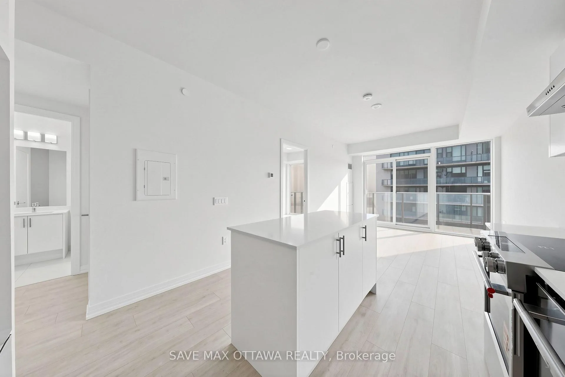 Photo 17 of Unit 2402, 27 Korda Gate, Vaughan, Vellore Village — HOMEH